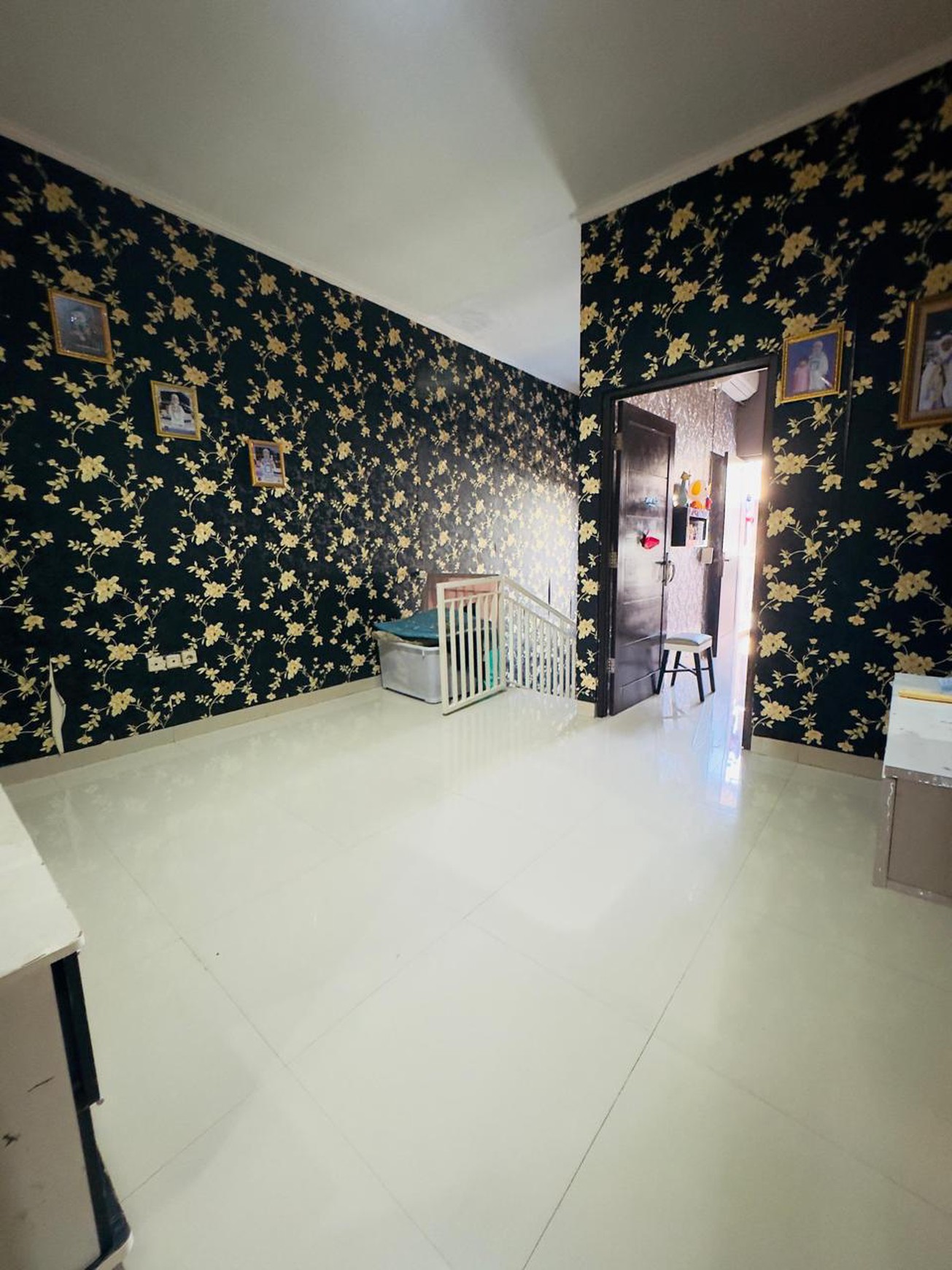 Rumah Siap Huni dengan KT 3 KM 2 SHM Surat SHM @ Depok