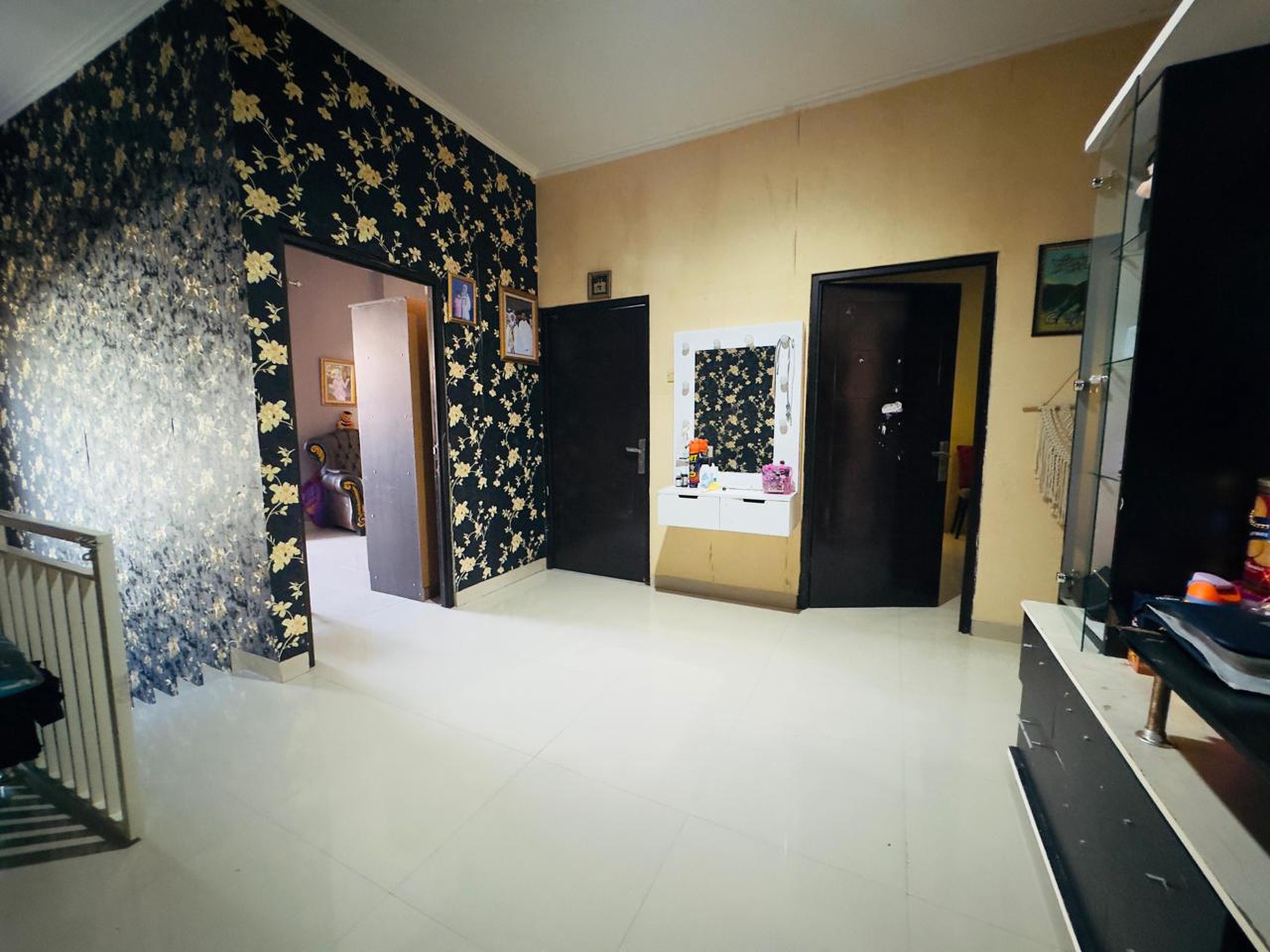 Rumah Siap Huni dengan KT 3 KM 2 SHM Surat SHM @ Depok