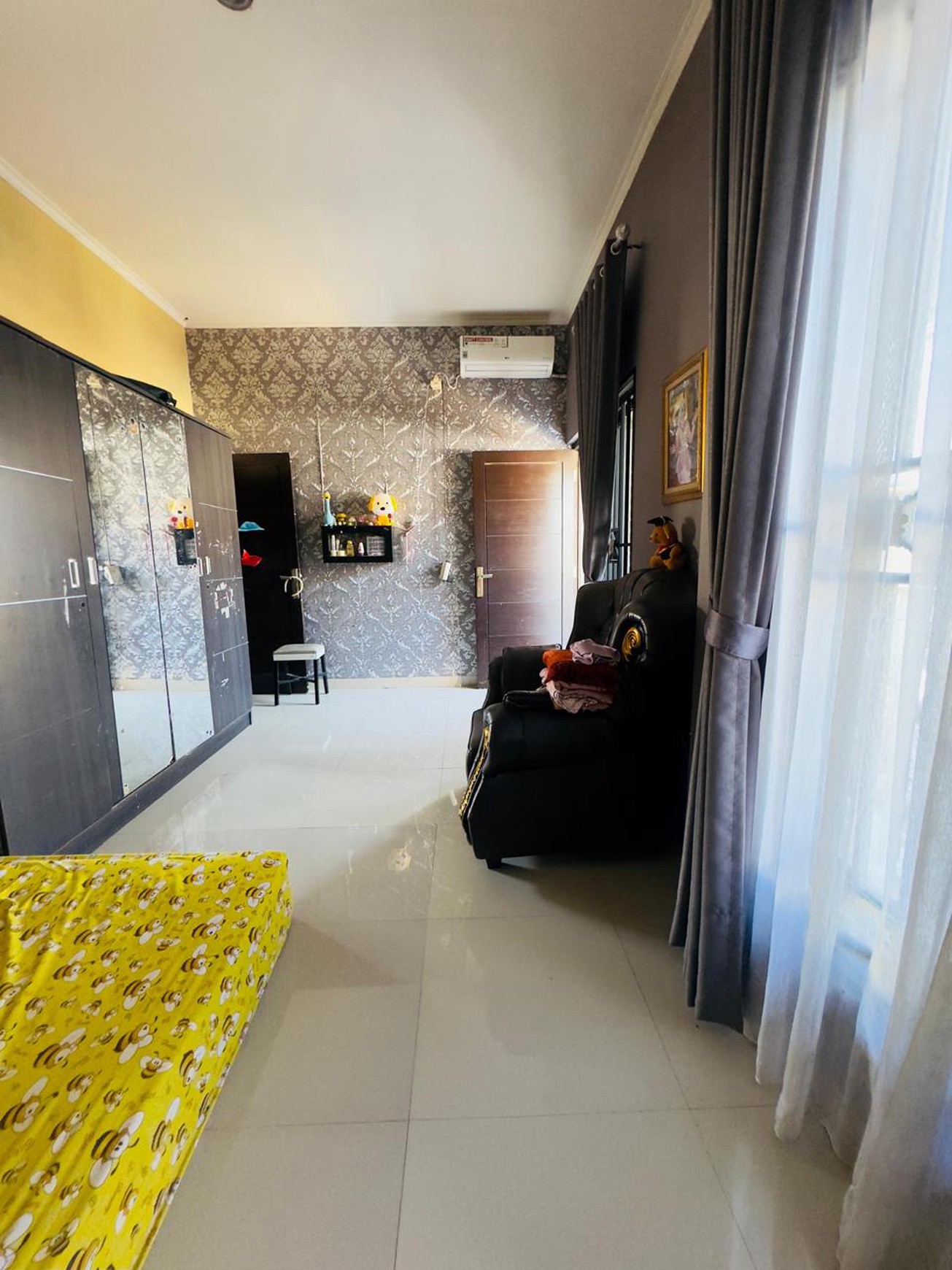 Rumah Siap Huni dengan KT 3 KM 2 SHM Surat SHM @ Depok