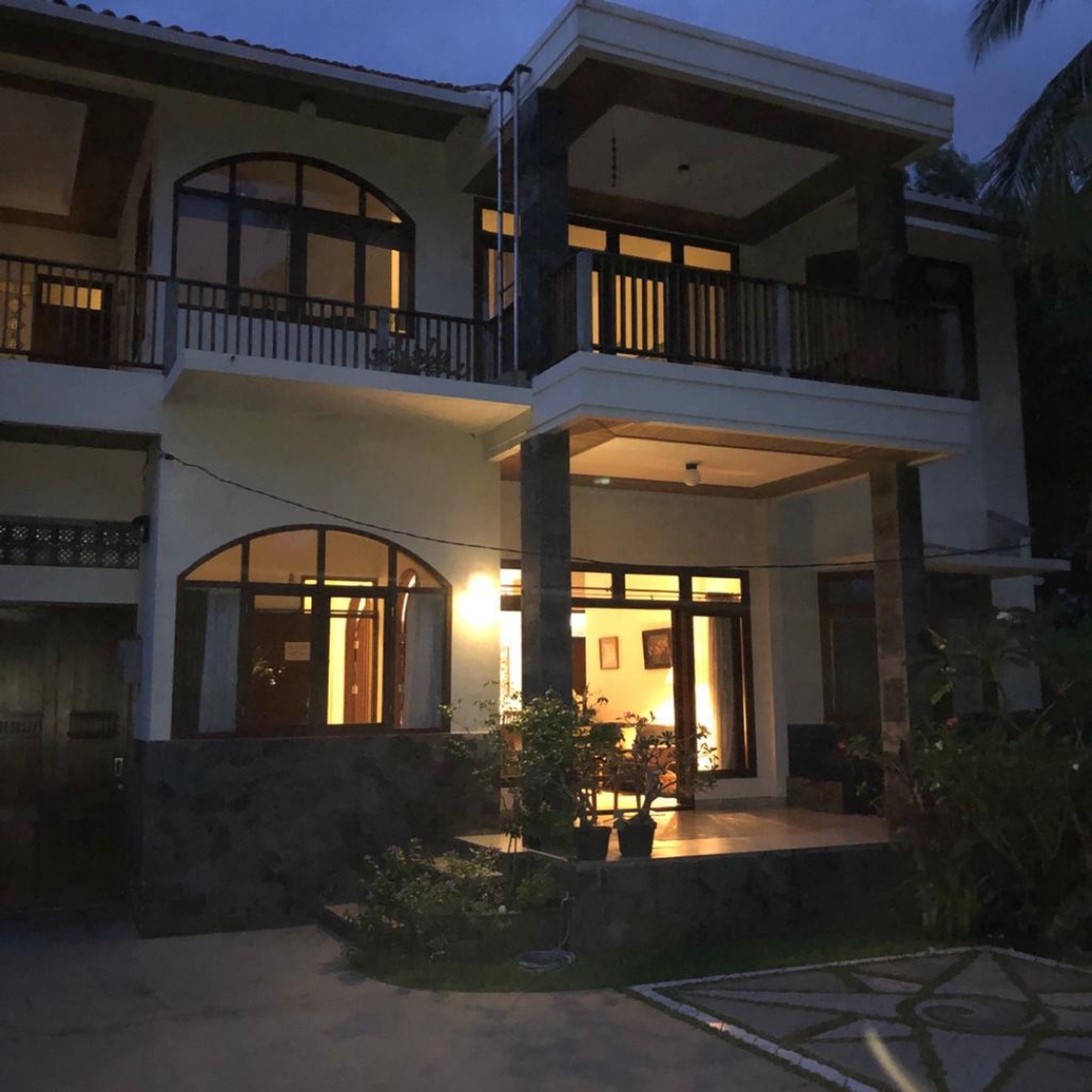 RUMAH INDAH DEPAN PANTAI PANGANDARAN