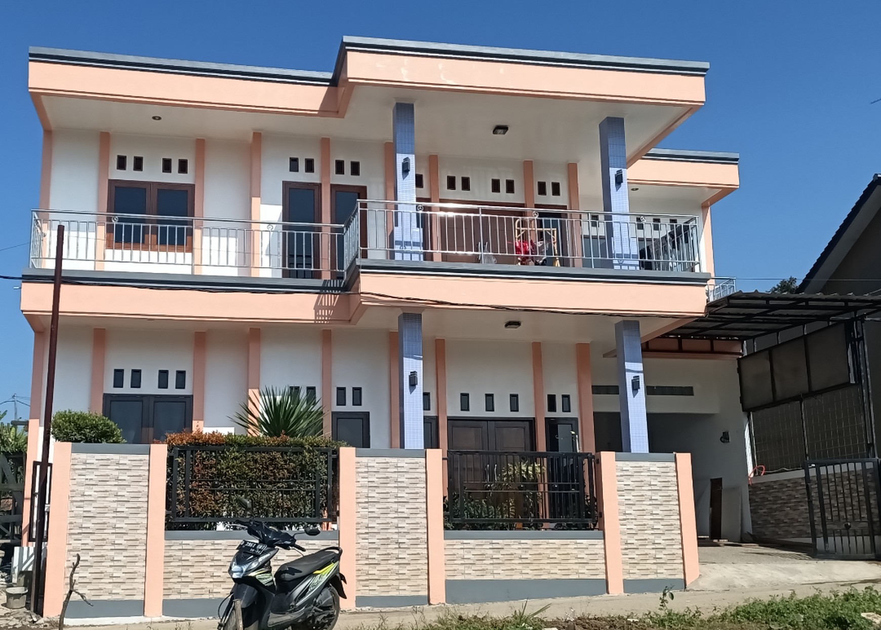 Rumah Asri di Sersan Lembang Bandung