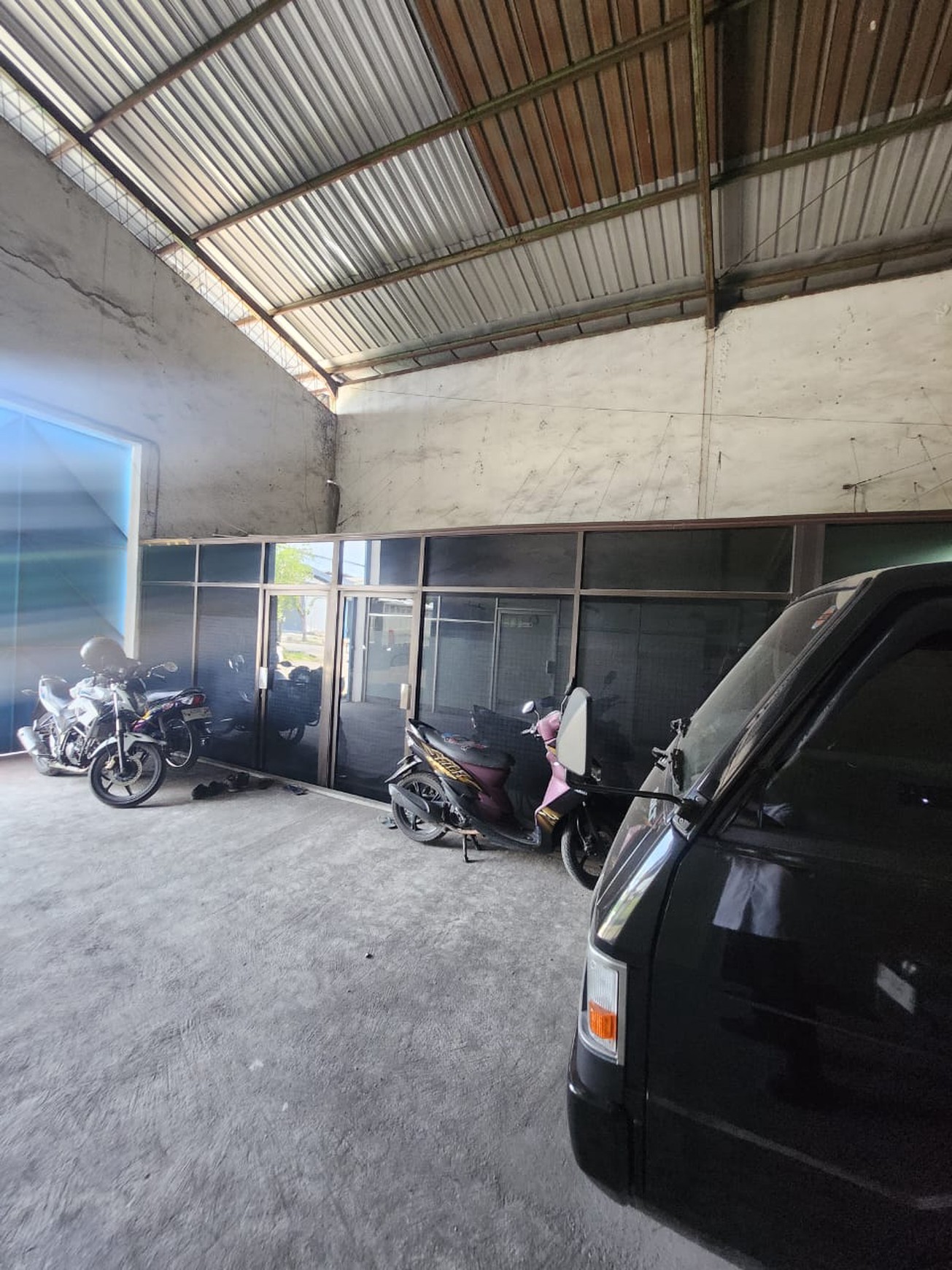 MURAH Dijual 594 m2 Gudang Margomulyo Permai - Greges - Asemrowo - Surabaya- SHM -ada Ruang Kantor - Akses Truk Kontainer