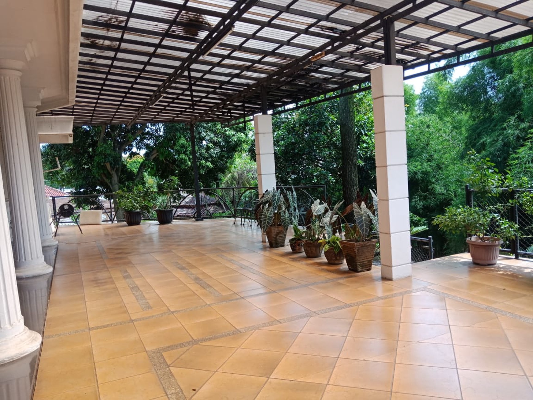 Dijual Rumah Hitung Tanah Lokasi Strategis Di Jl. Bango, Cilandak, Jakarta Selatan