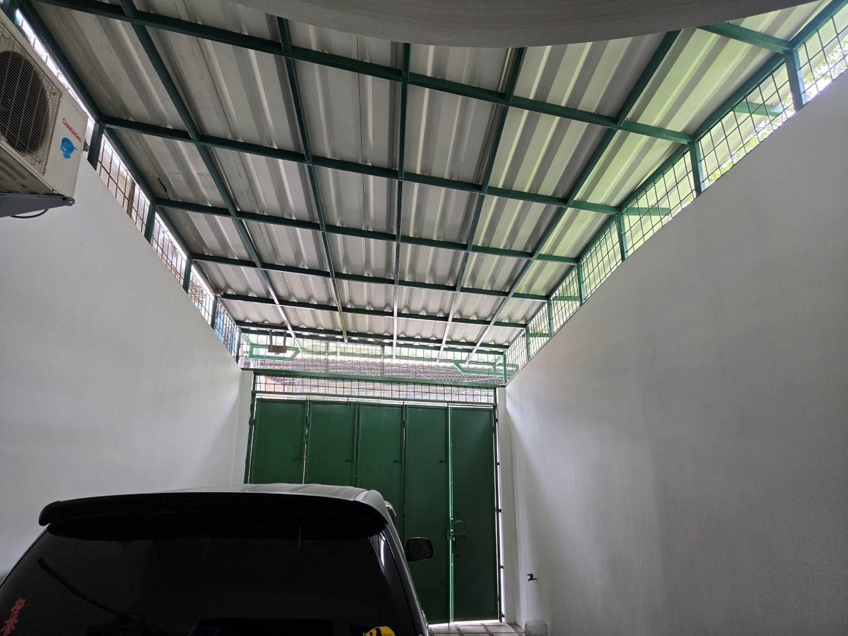Dijual Taman Sari, Jalan Raya, Cocok Gudang, Kost2an, Jakarta Barat