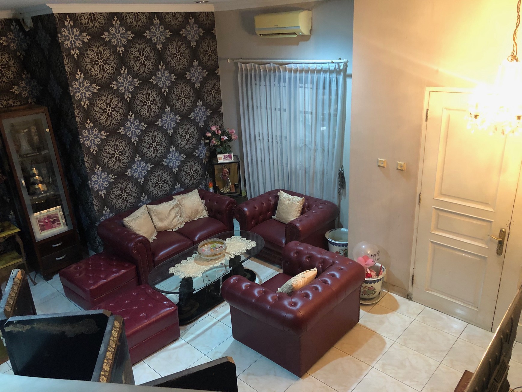 RUMAH DI JUAL DI GRAHA HIJAU 2 CIPUTAT 2 LANTAI HARGA TERJANGKAU
