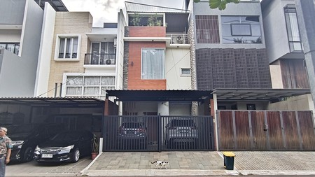 Gading Residence Kelapa Gading 108 m2 hadap timur siap huni