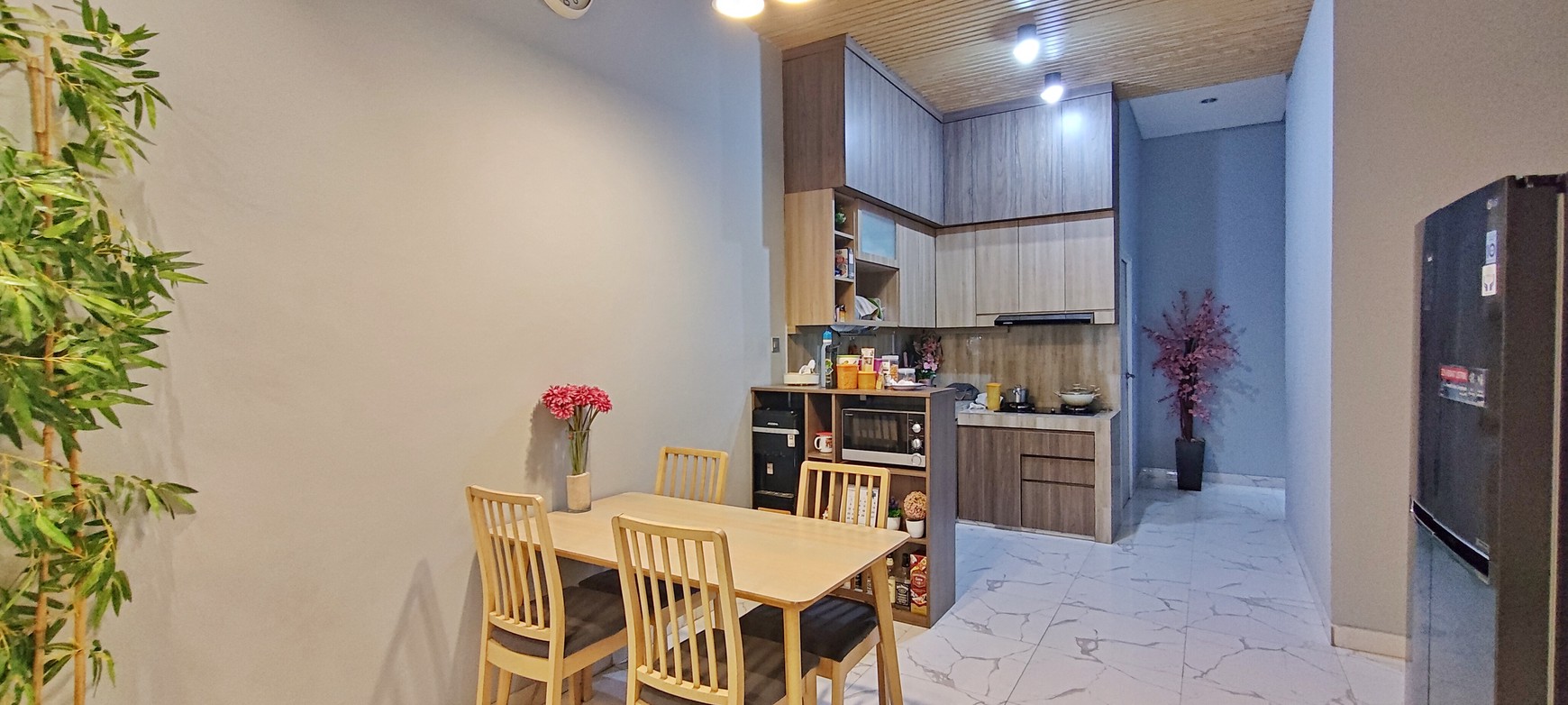 Gading Residence Kelapa Gading 108 m2 hadap timur siap huni