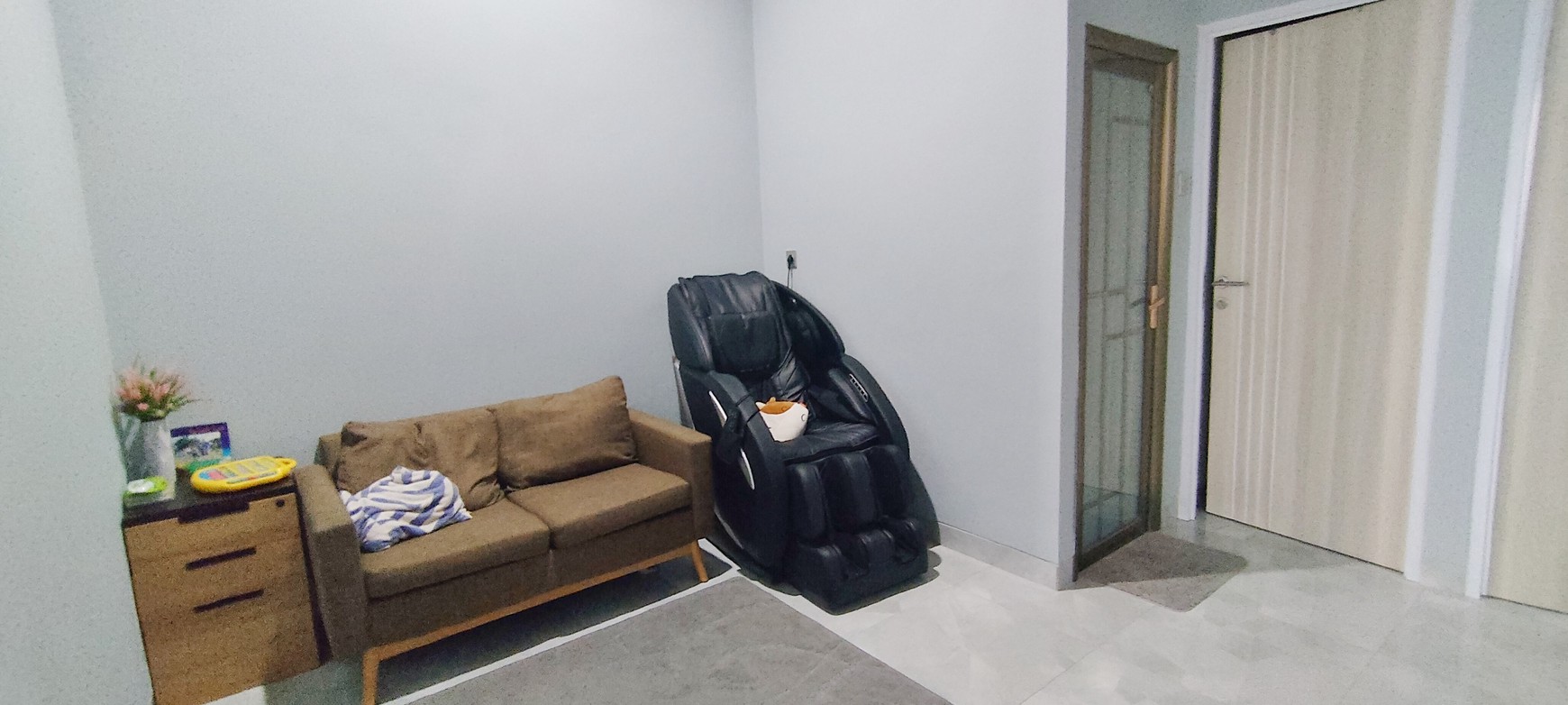 Gading Residence Kelapa Gading 108 m2 hadap timur siap huni