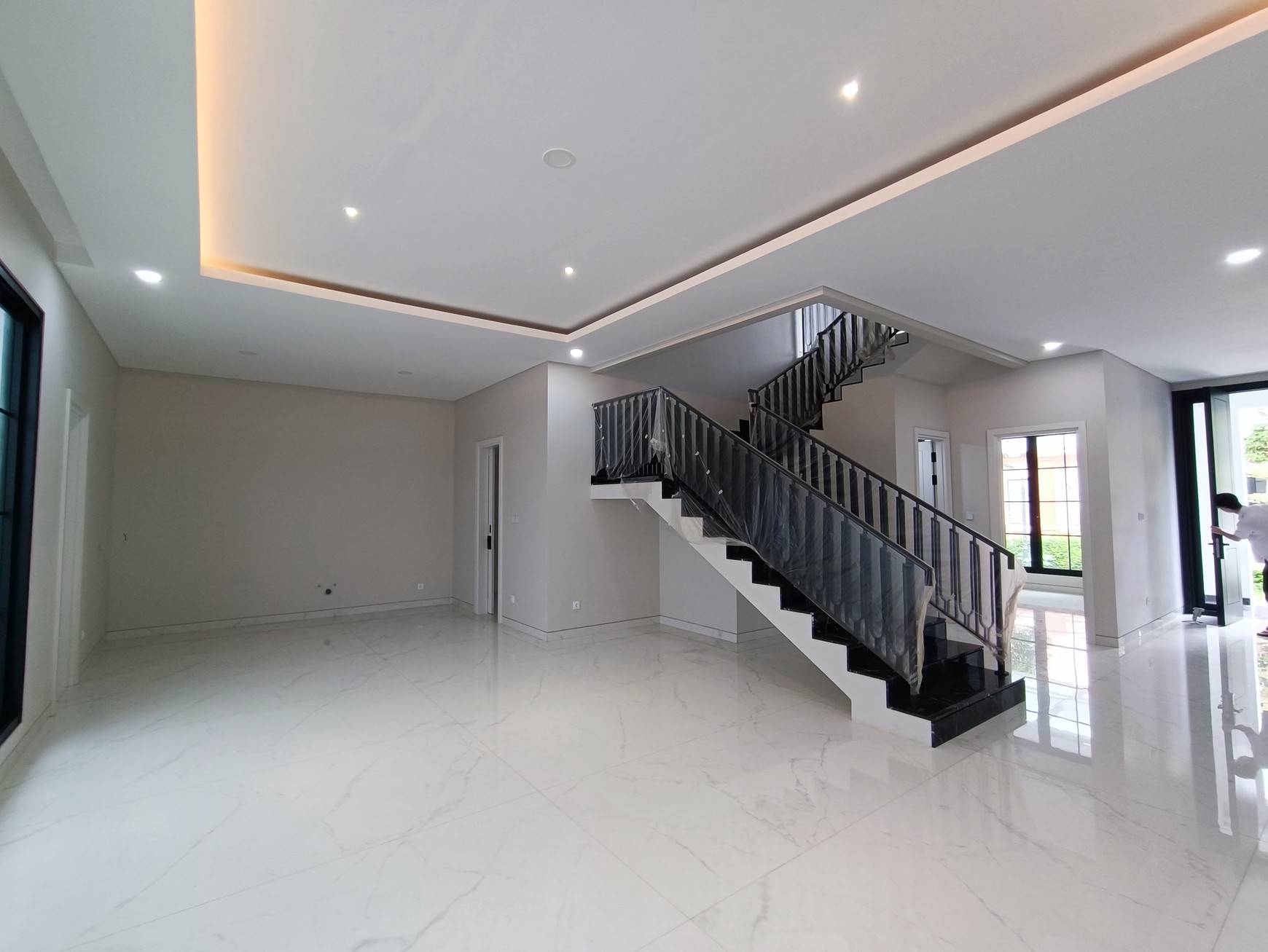 Dijual Rumah Baru Citraland Royal Park Surabaya Brand New House American Style 