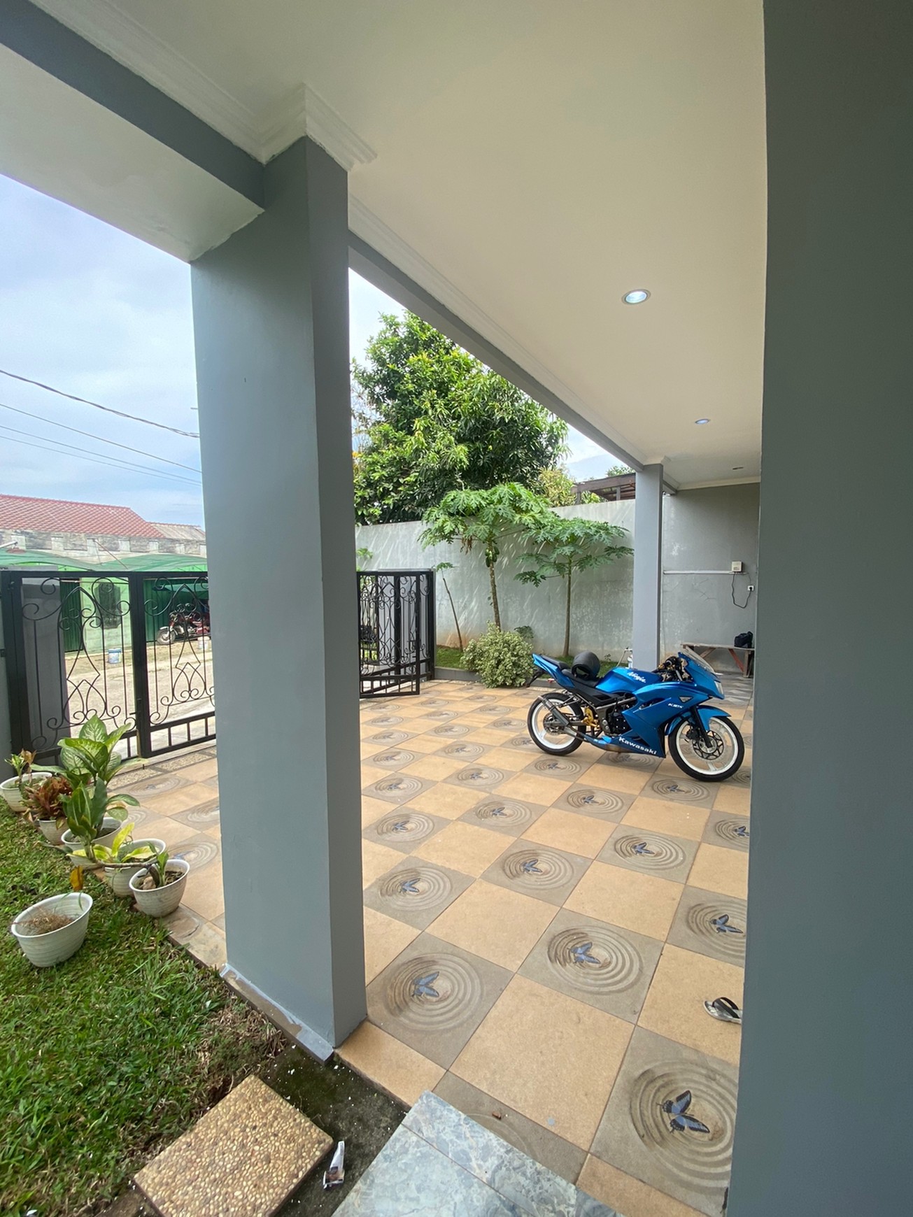 Dijual Rumah Siap Huni Lokasi Di Jl. Ismaya, Cinere, Depok