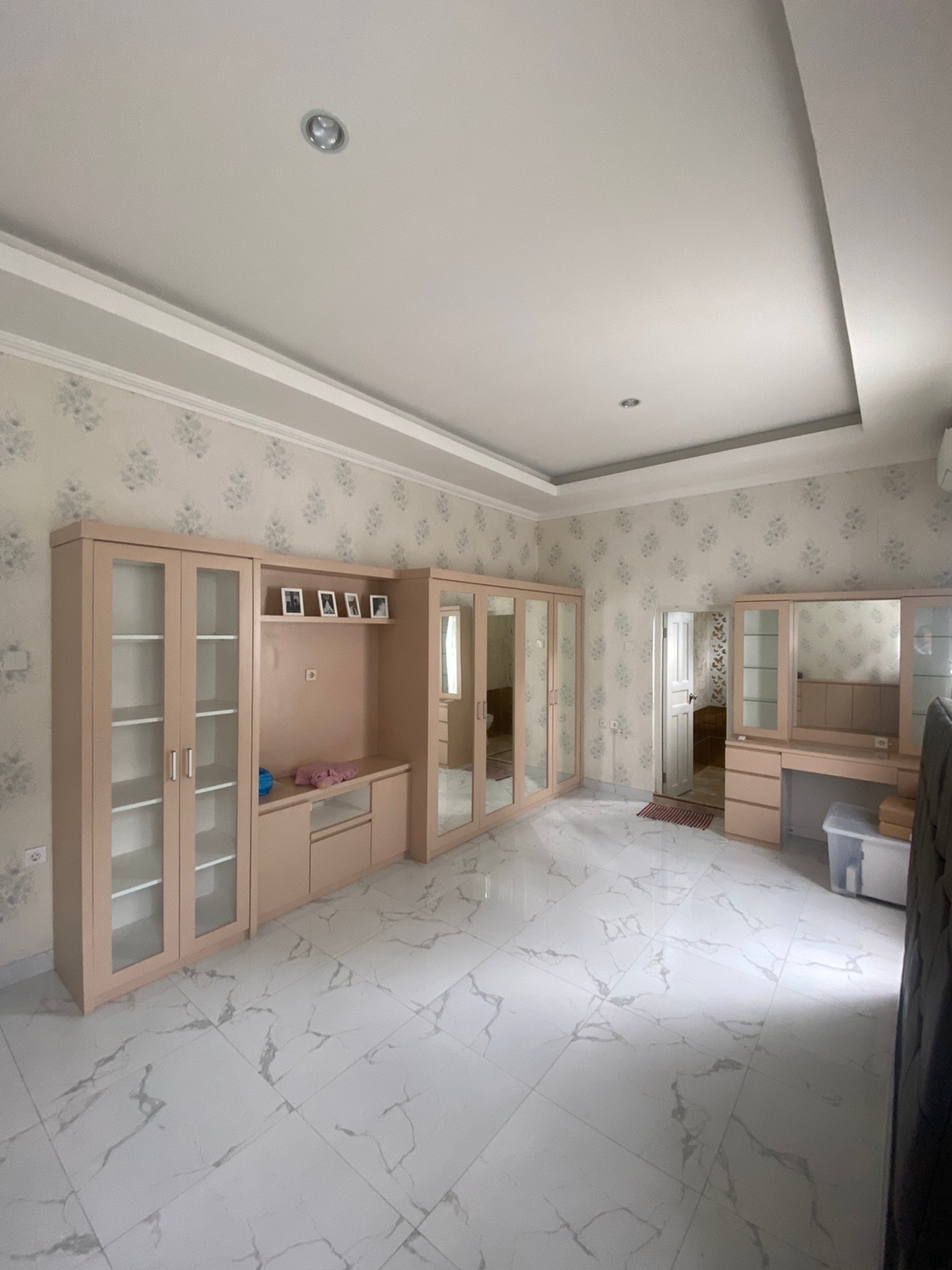 Dijual Rumah Siap Huni Lokasi Di Jl. Ismaya, Cinere, Depok