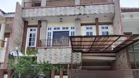 Dijual Rumah 3 Lantai Di Dharmahusada Mas, Harga Nego ! 