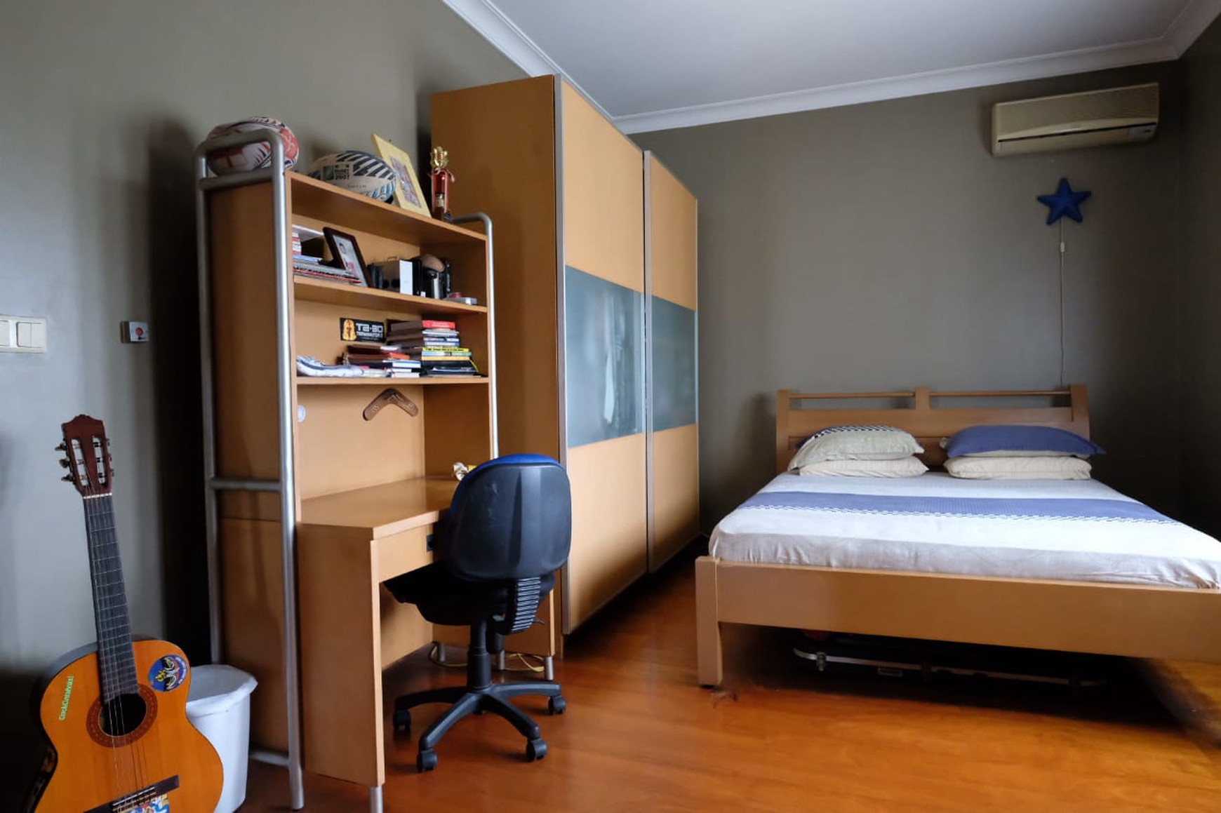 Rumah Bagus, 2 Lantai, Bebas bajir, Lokasi strategis di Lebak Bulus