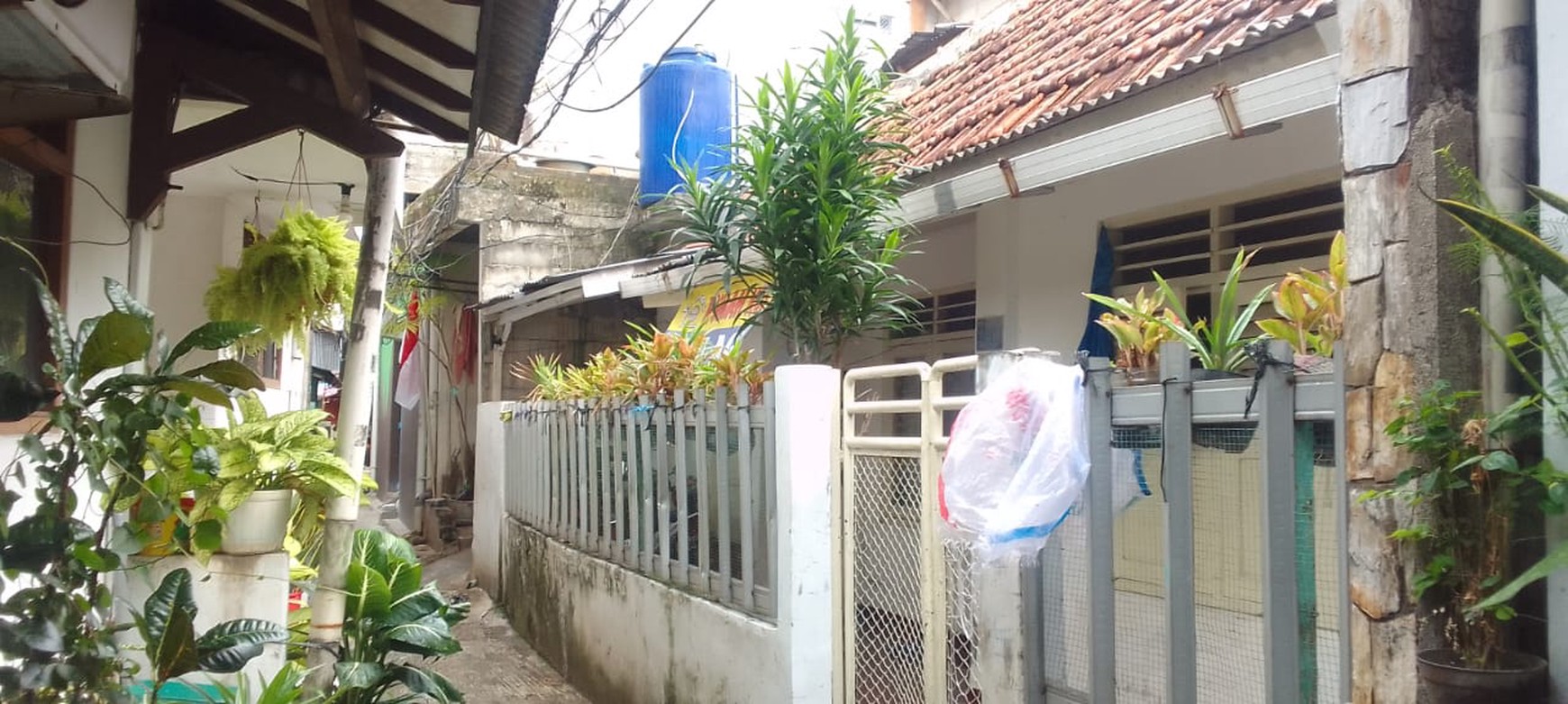 Rumah Kos2an 2 Lantai Selalu Penuh, Di Mampang Prapatan, Selangkah Ke Jl. Kapten Tandean
