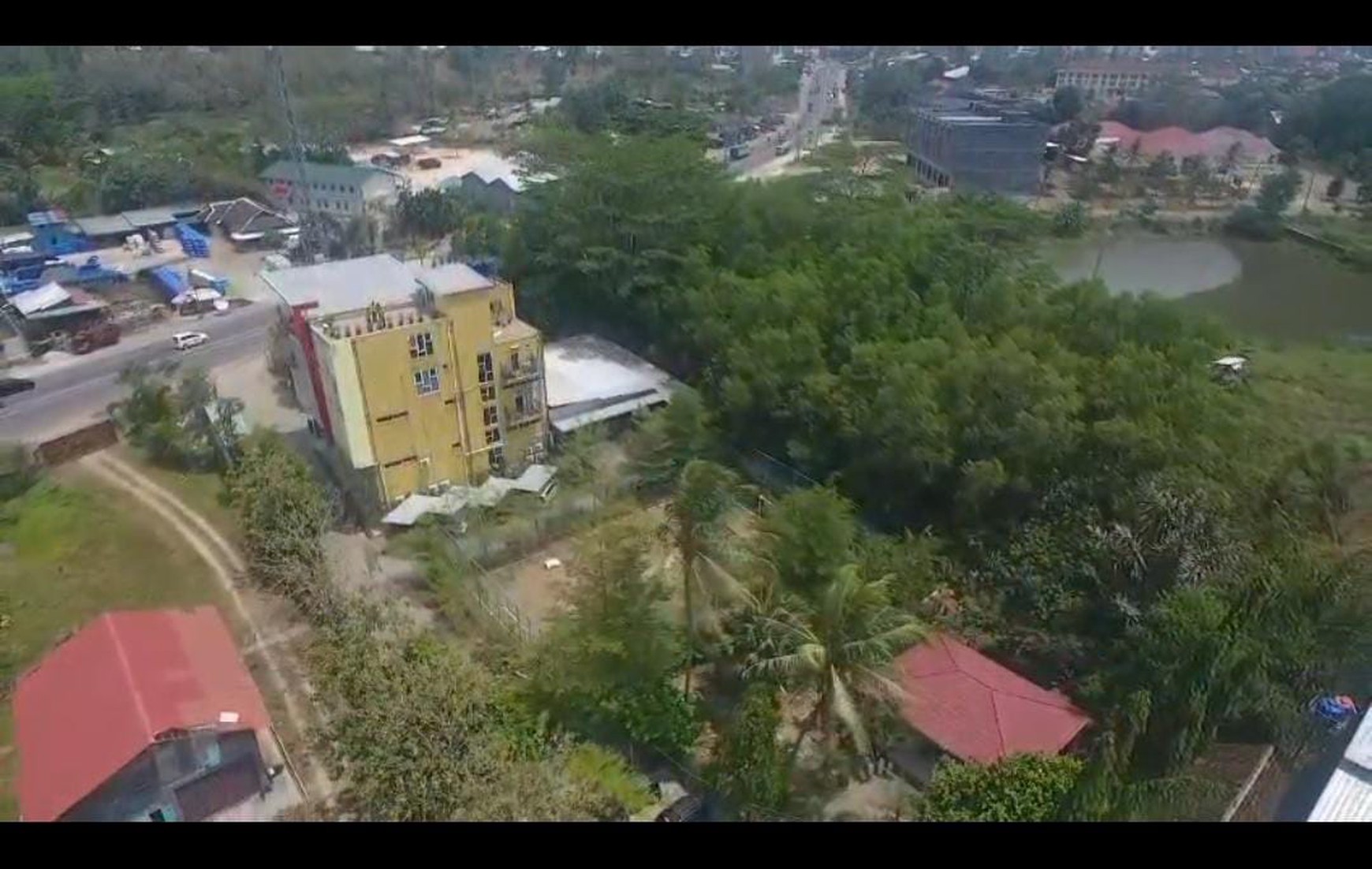 di jual tempat usaha pinggir jalan utama by pass