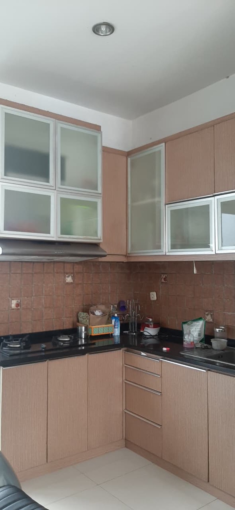 Rumah 2 Lantai, Bebas Banjir, Lokasi Strategis dekat ST. Pondok Ranji