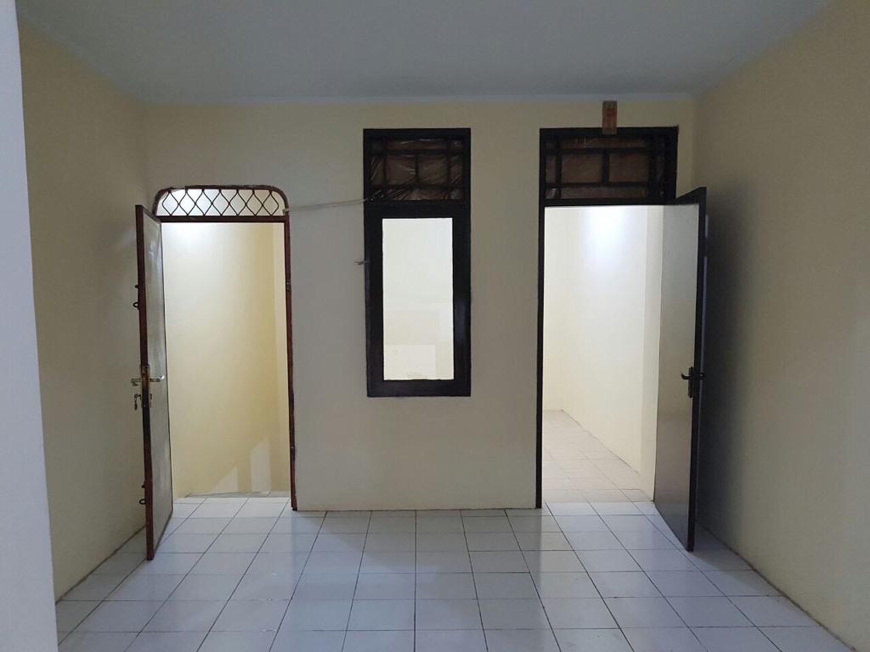 Dijual Rumah di Taman Palem Lestari , Cengkareng