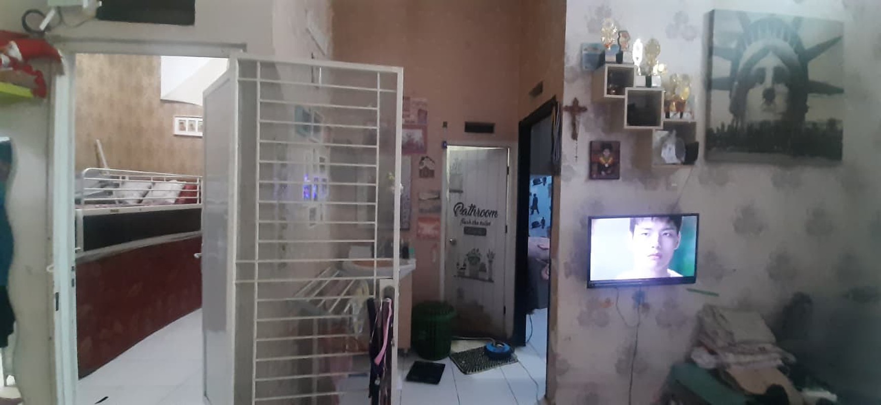 Rumah Asri Claster Diarea Komplek Jl Putri Duyung Dep-lu Cipadu