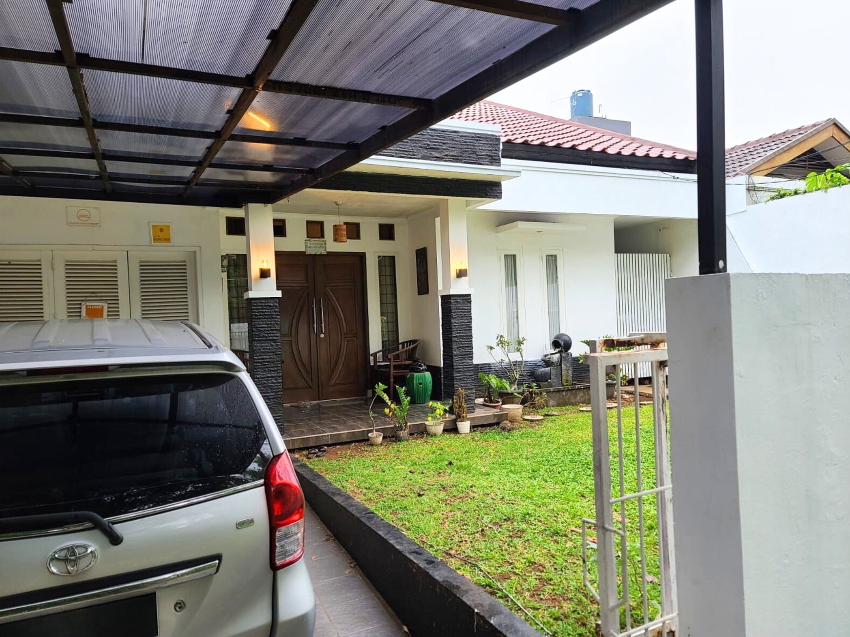 Rumah 2 Lantai Siap Huni Super Nyaman - Dekat ke MRT Lebak Bulus