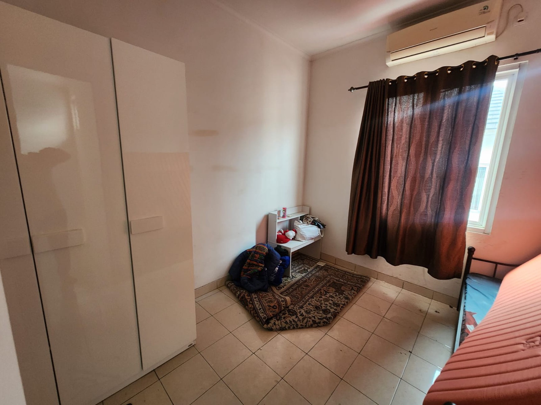 Rumah 2 Lantai Siap Huni di Kota Wisata 