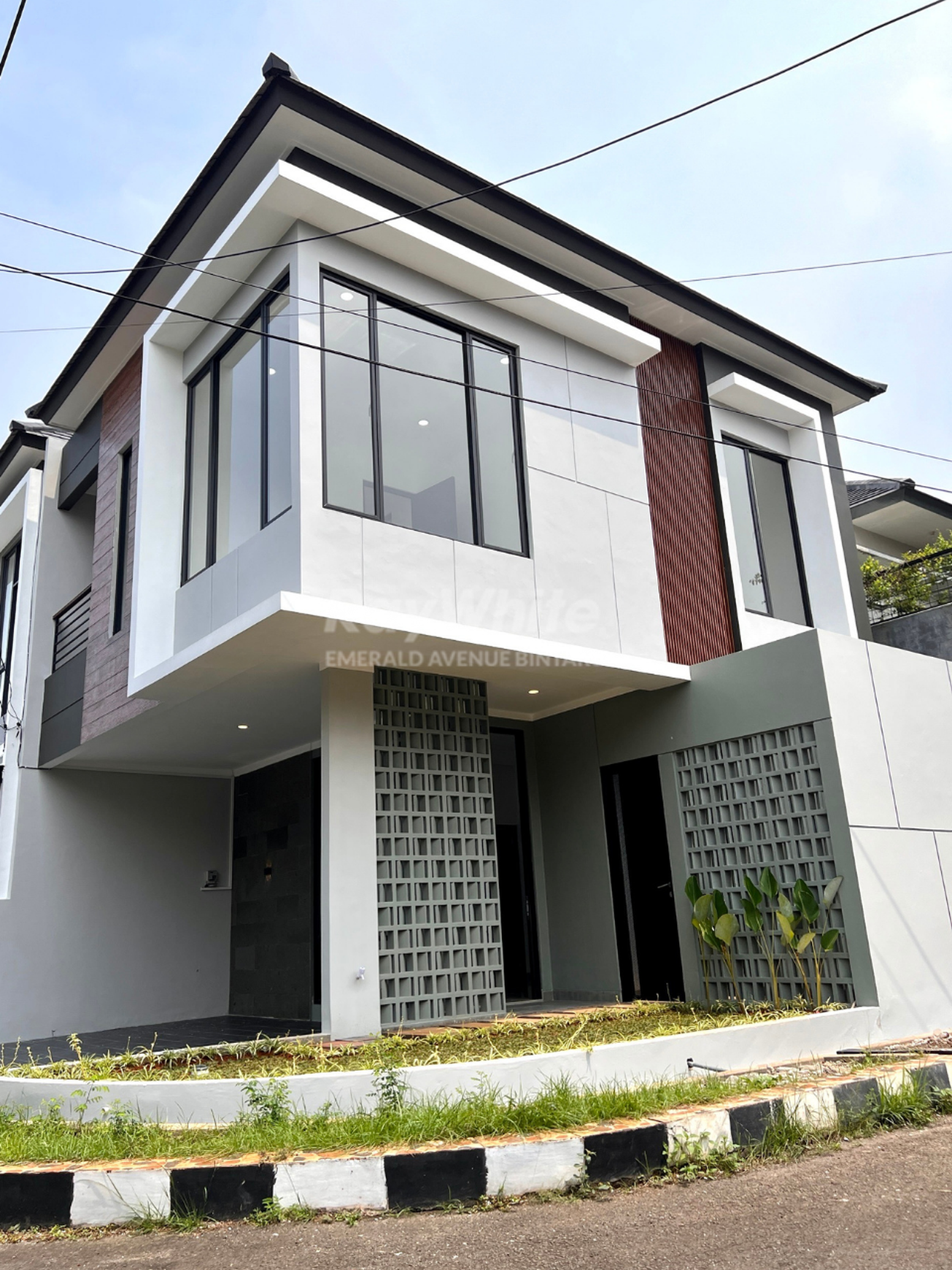 Rumah Hoek 2 Lantai Baru Siap Huni Kucica Bintaro Sektor 9 Dalam Cluster