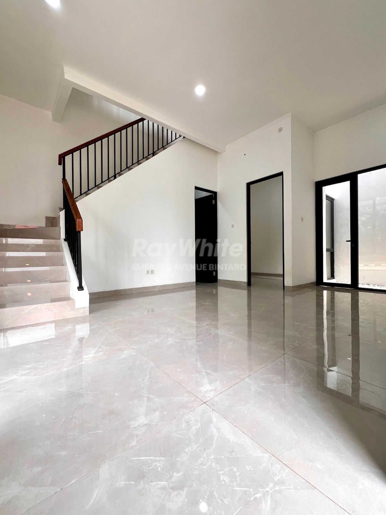 Rumah Hoek 2 Lantai Baru Siap Huni Kucica Bintaro Sektor 9 Dalam Cluster