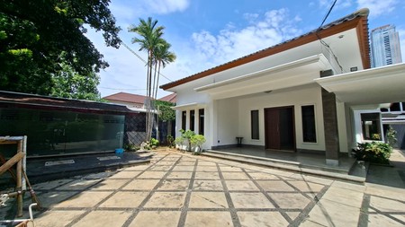 Rumah Menteng di Sewakan Jalan Doktor Kusuma Atmaja Lokasi Premium dan Elit