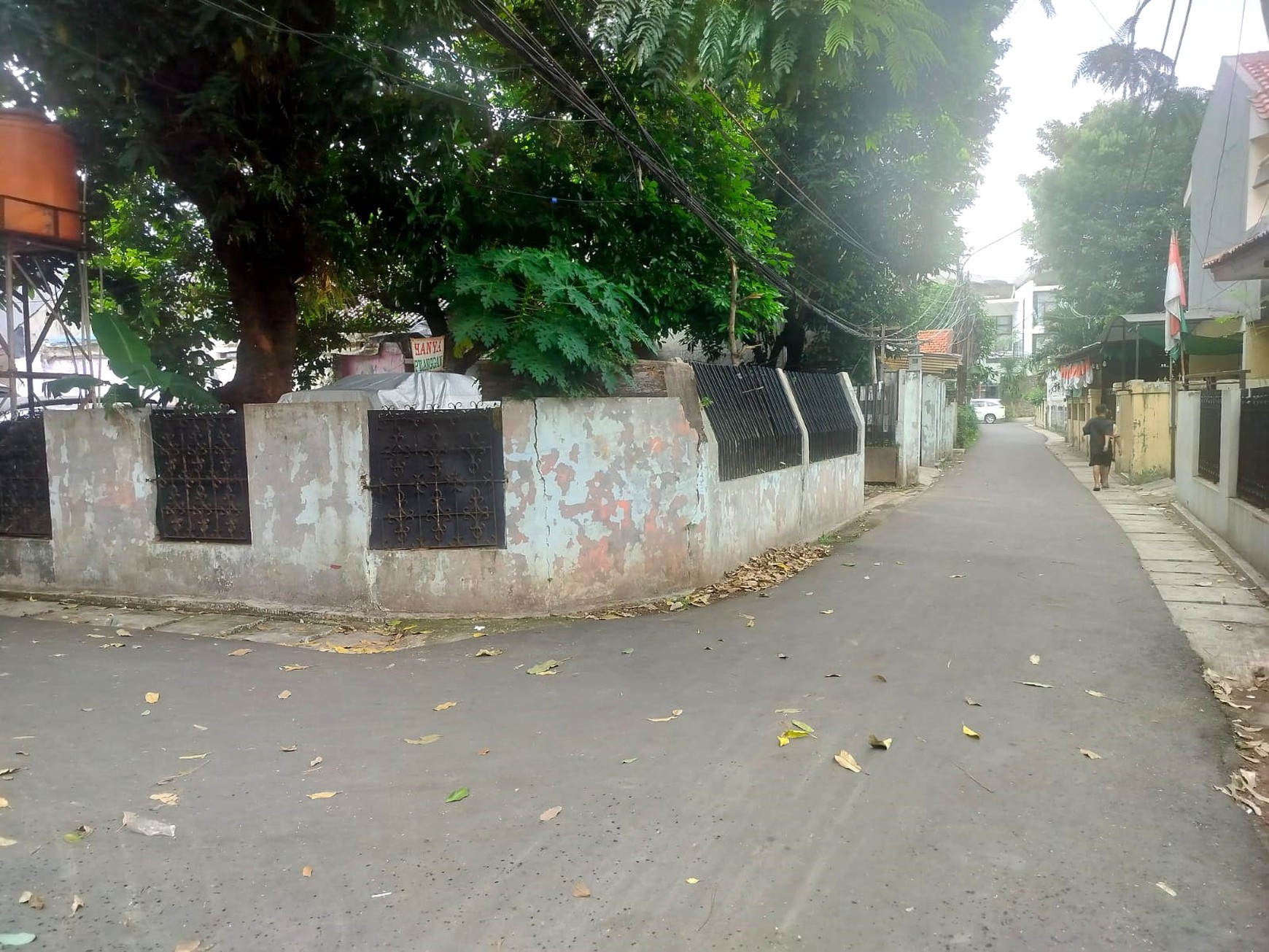 Rumah Hitung Tanah Cocok Untuk Kosan/Kontrakan Luas 464 Dekat MRT