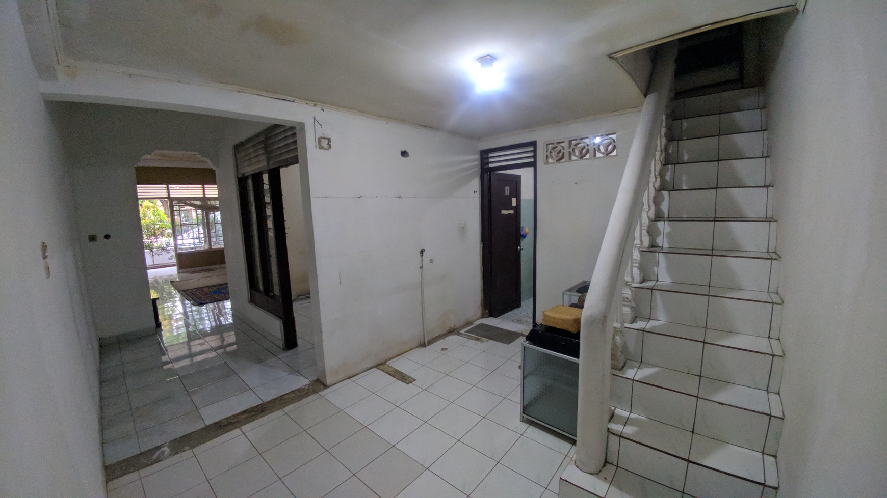 Rumah Lokasi Depan Taman Di Tebet Utara Jakarta Selatan