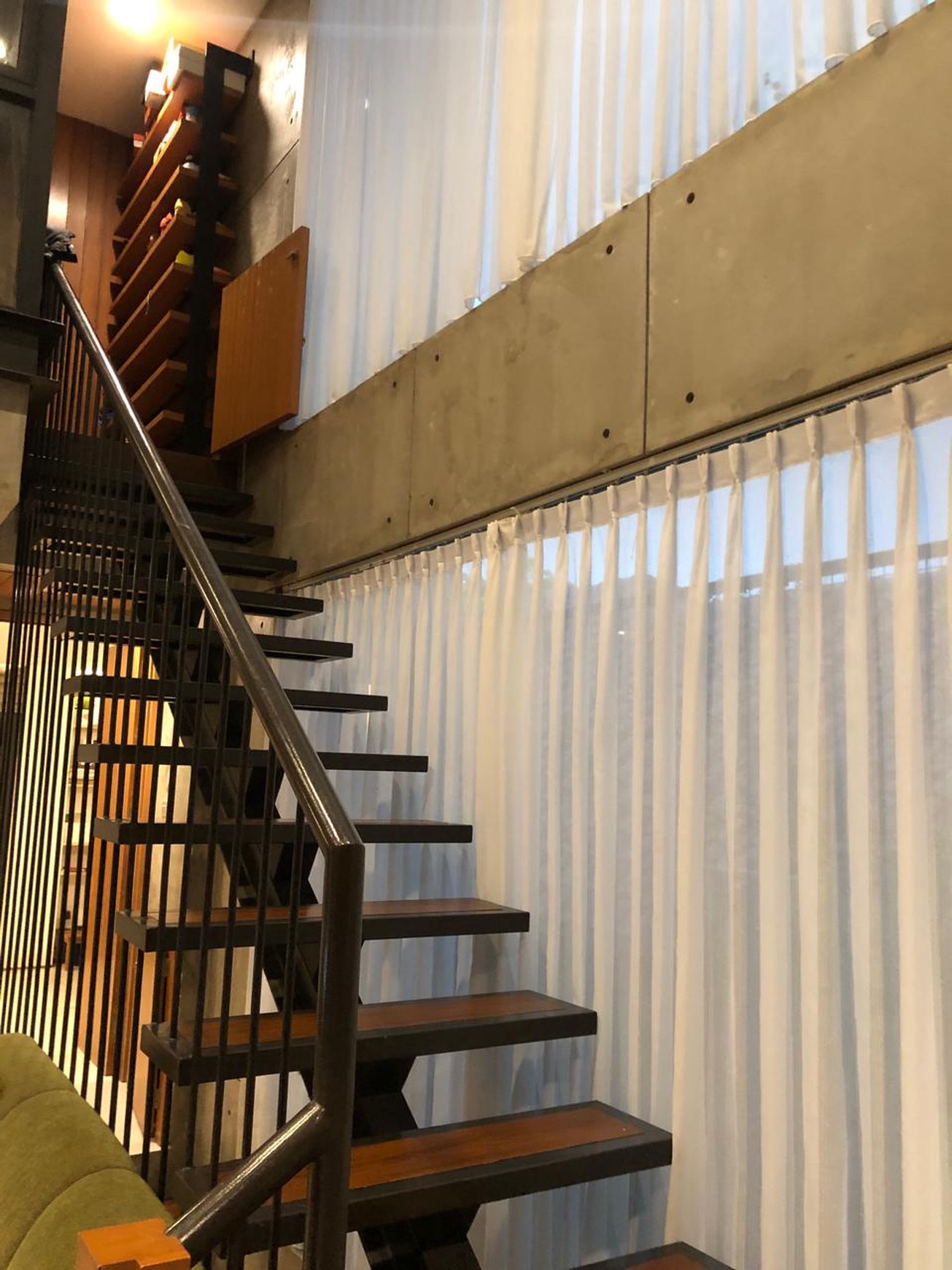 Rumah 3 Lantai + Basement Dijual di Rasamala Raya Menteng Dalam Tebet