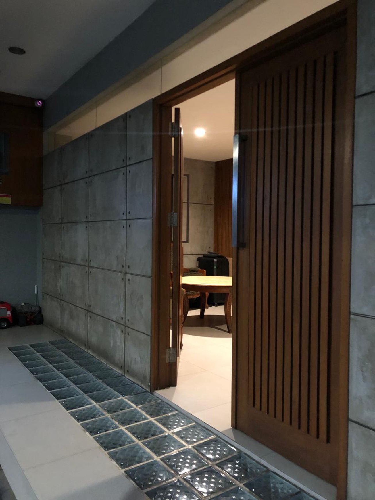 Rumah 3 Lantai + Basement Dijual di Rasamala Raya Menteng Dalam Tebet