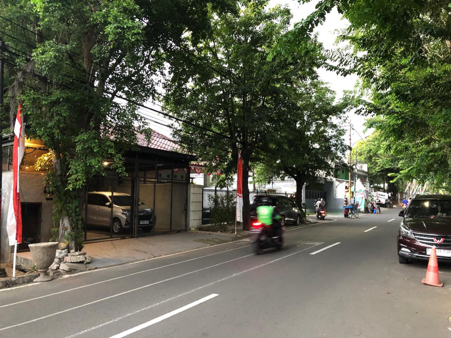 Rumah 3 Lantai + Basement Dijual di Rasamala Raya Menteng Dalam Tebet