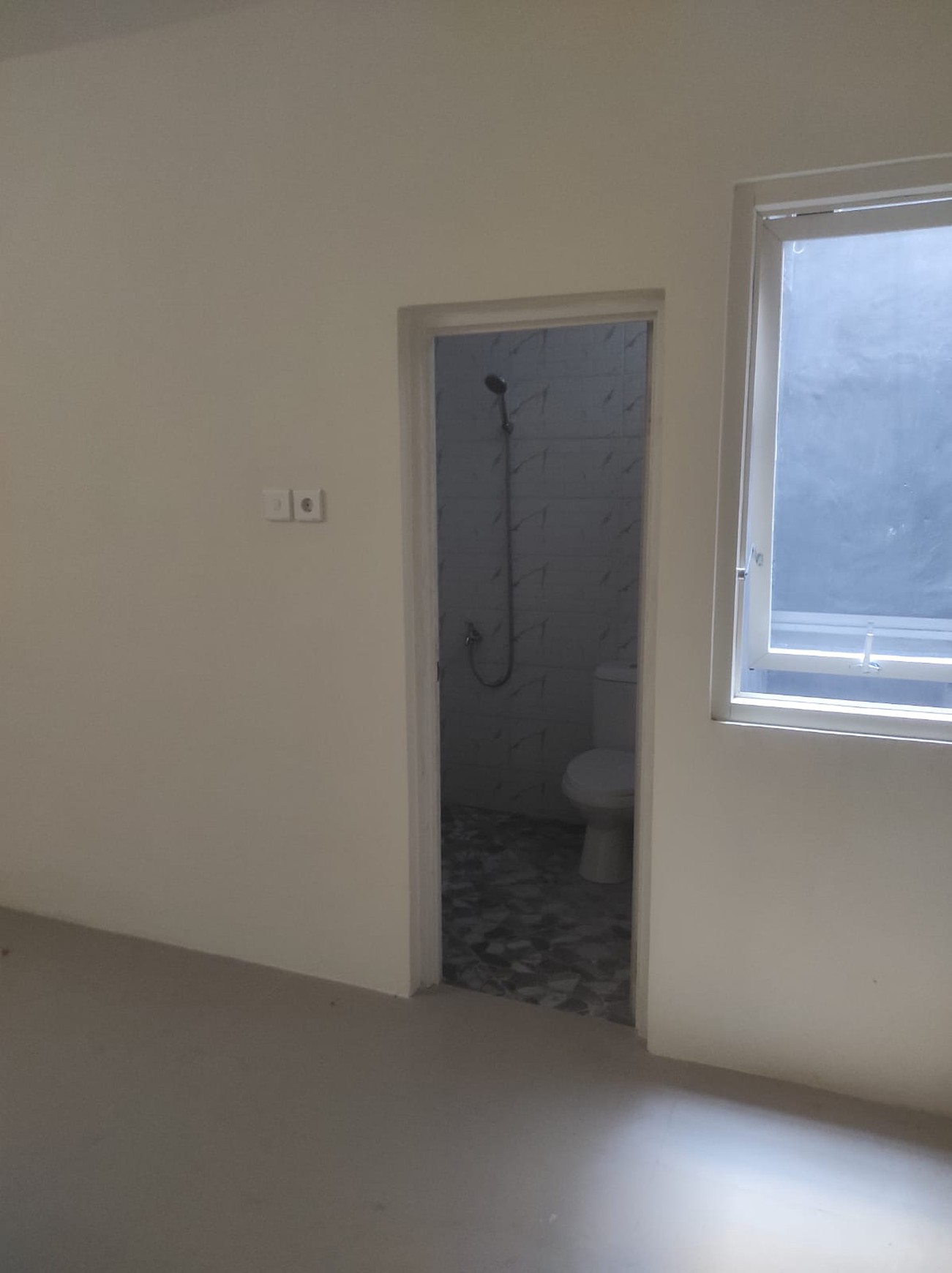 Dijual Rumah Kos Kostan Semolowaru Selatan - Baru Modern Full Furnished - Row Jalan 3 Mobil - SHM 