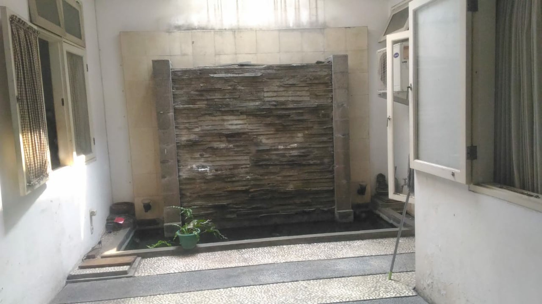 Rumah Nyaman 2 Lantai - Perumahan Tenang Lebak Bulus, Jakarta Selatan