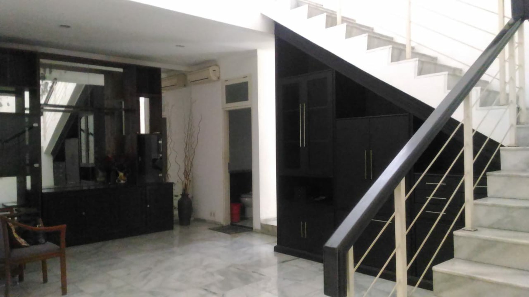 Rumah Nyaman 2 Lantai - Perumahan Tenang Lebak Bulus, Jakarta Selatan