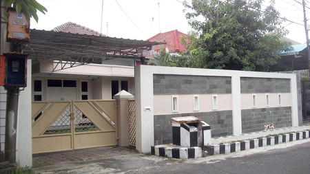 Rumah di Panjang Jiwo Permai Surabaya Selatan, Bagus + Terawat, Siap Huni