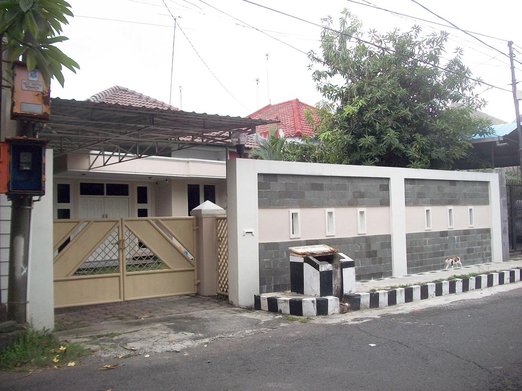 Rumah di Panjang Jiwo Permai Surabaya Selatan, Bagus + Terawat, Siap Huni
