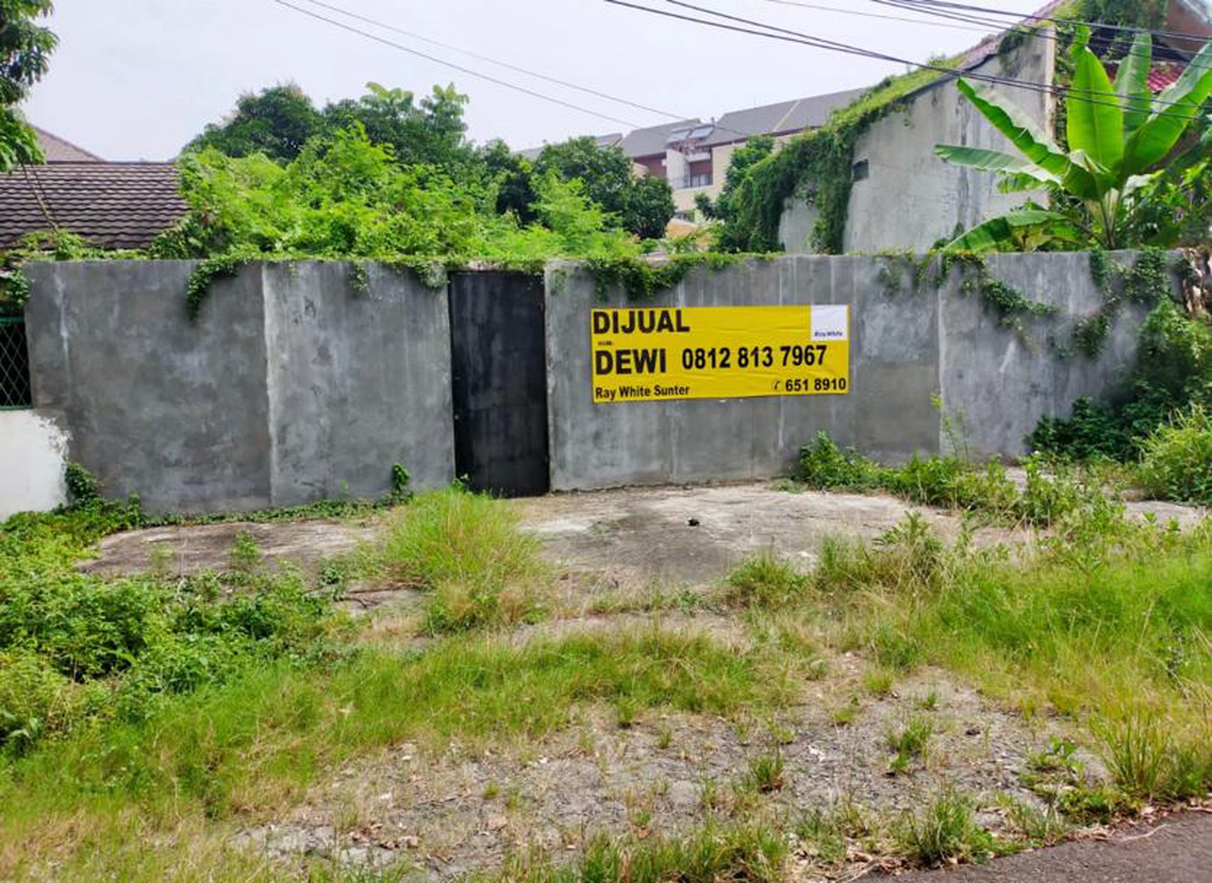 Tanah dijual di jalan Rembiga Gunung Sahari luas 300 m2 dalam komplek dekat ke jl Industri