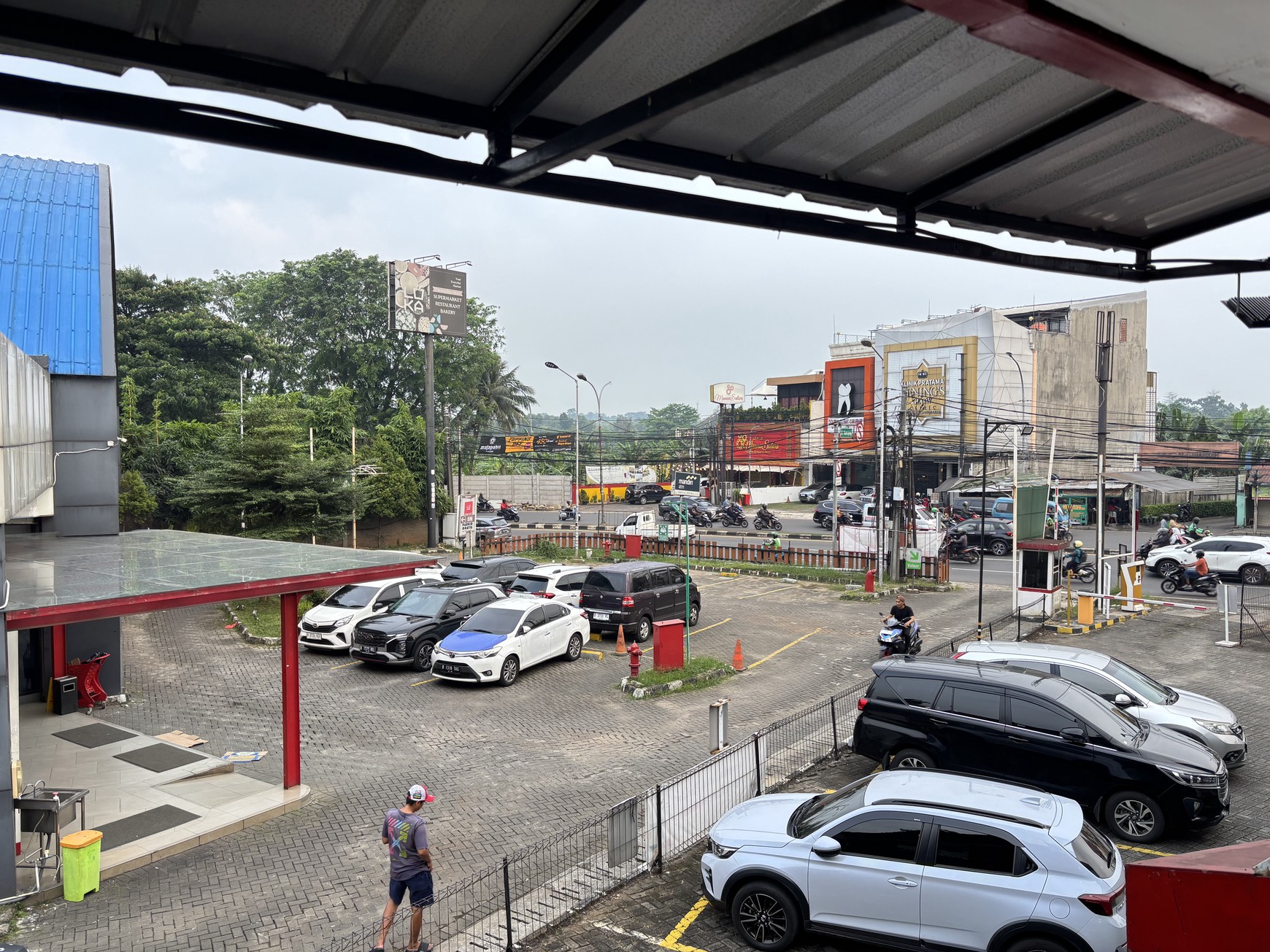 Ruko 2 Lantai Cocok untuk Resto di Jl. Raya Alternatif Cibubur 