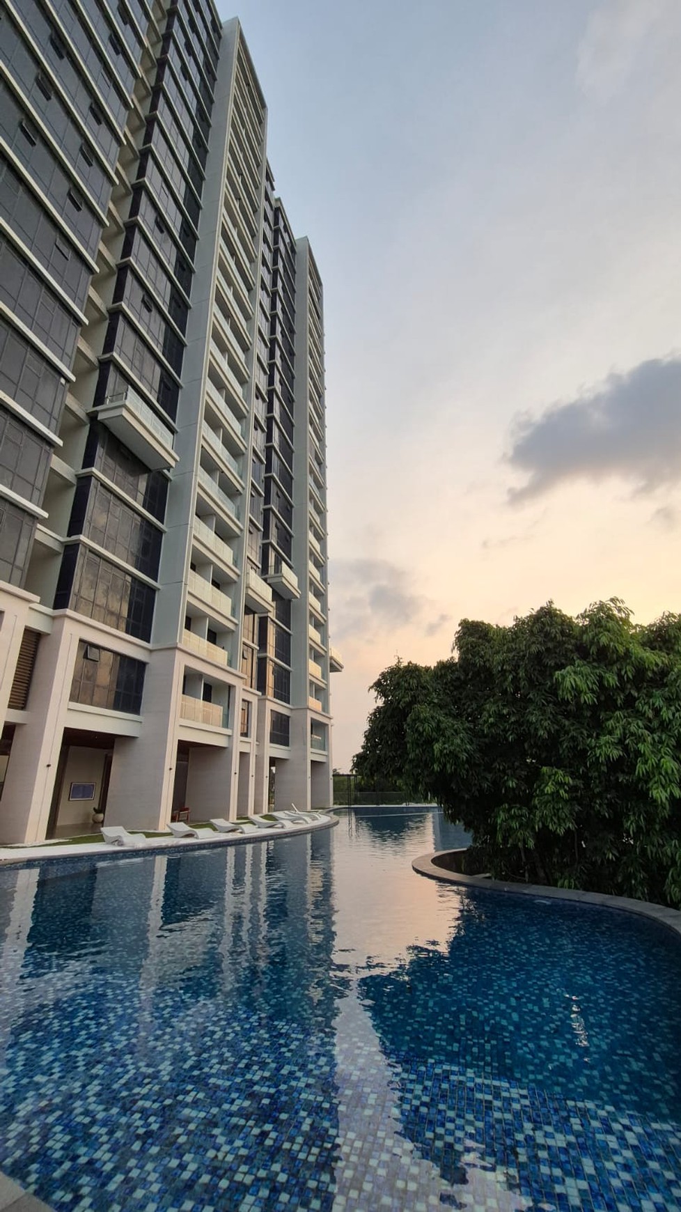 Dijual Cepat! Apartemen Mewah The Veranda Resort  Residences -  Next to MRT Lebak Bulus, Jakarta Selatan 