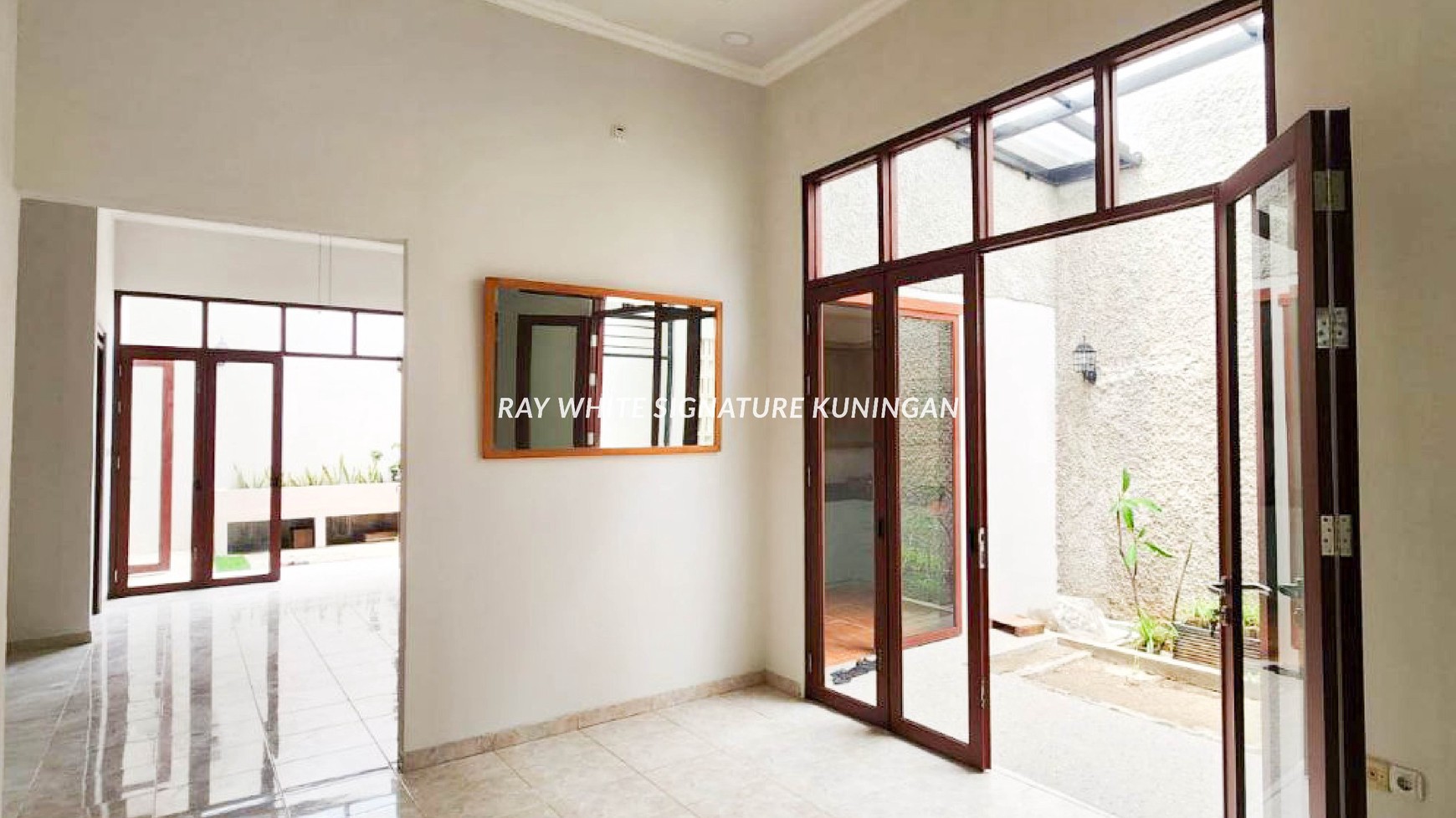 Rumah Bangunan Baru 1 Lantai di Jl Muhiyin Tanjung Barat
