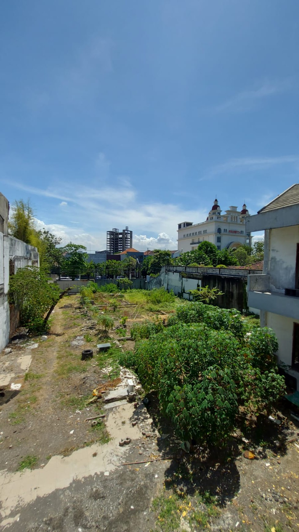 Lahan Rumah Luas Jalan Lebar 10m - Surabaya Tengah