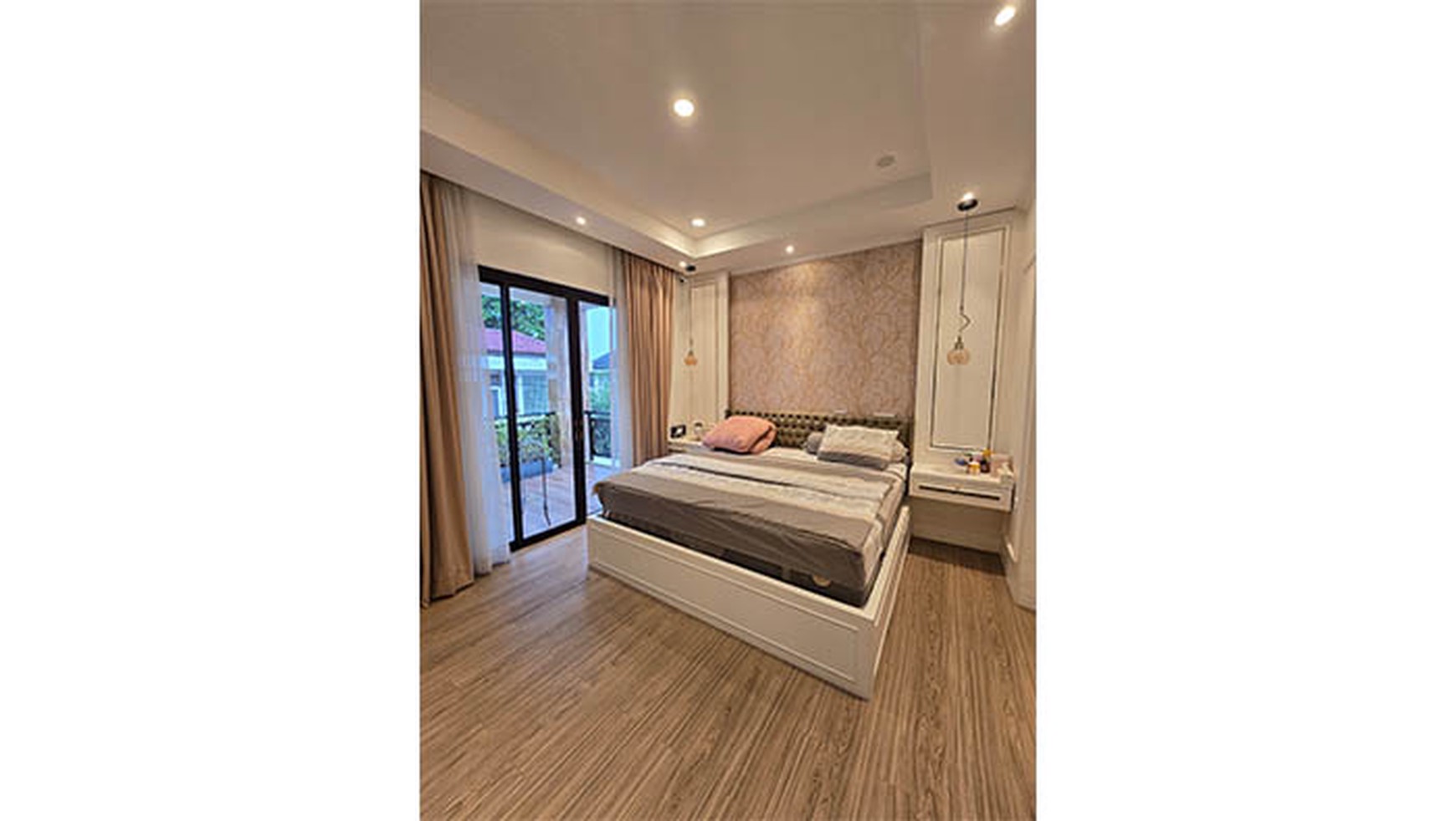 Rumah Pulomas, Kayu Putih, Bangunan minimalis, furnish siap huni