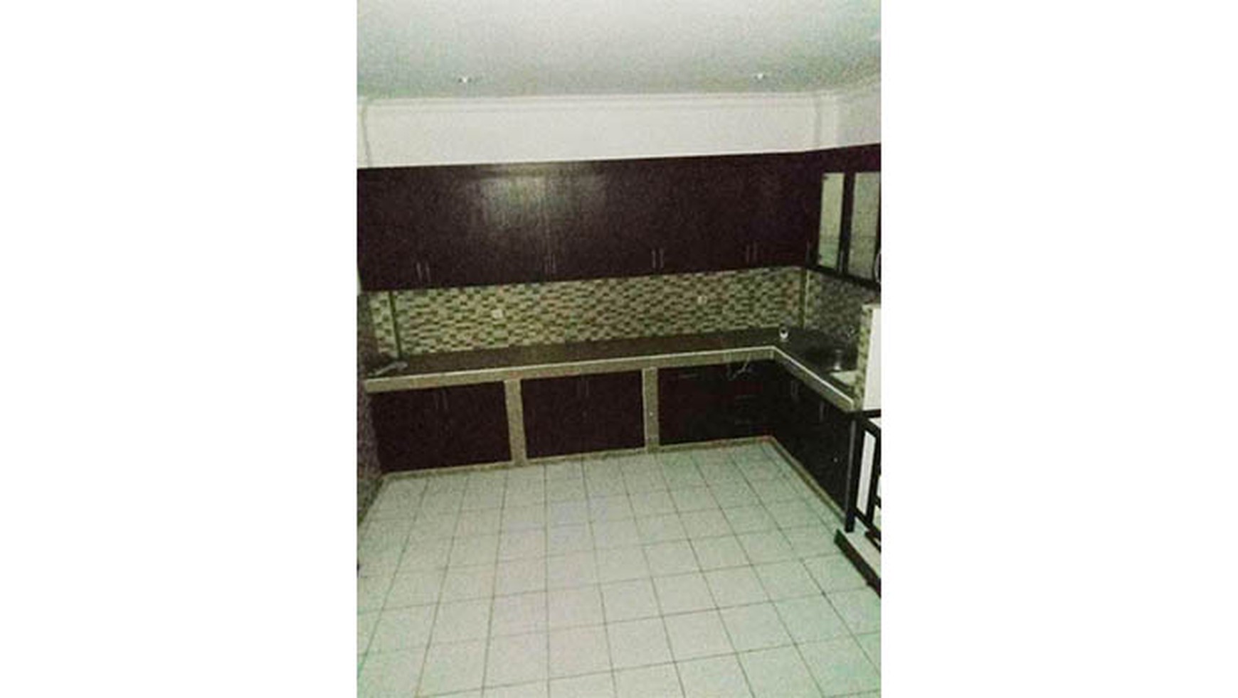 Ruko Pecah Kulit, Mangga Besar, Tanah ngantong