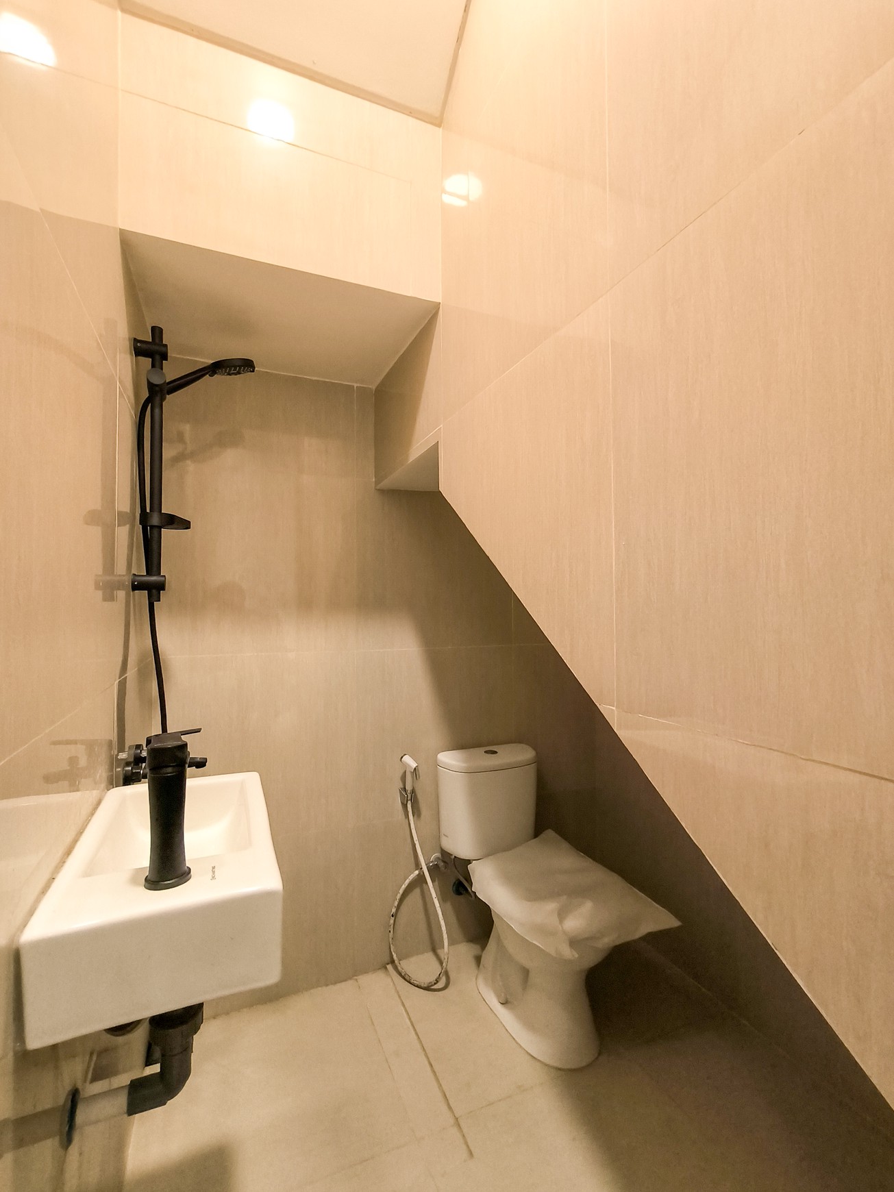 Rumah Brand New dalam cluster harga 2M di Bintaro Jaya