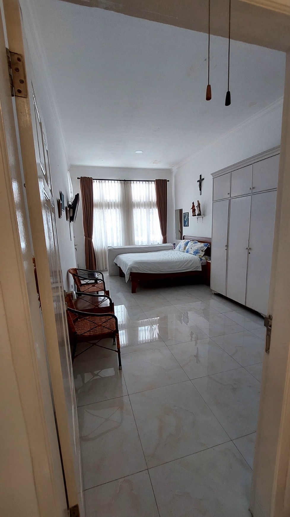 Dijual Rumah Bagus Terawat Lokasi Di Jl. Pulomas Barat, Pulo Gadung, Jakarta Tmur
