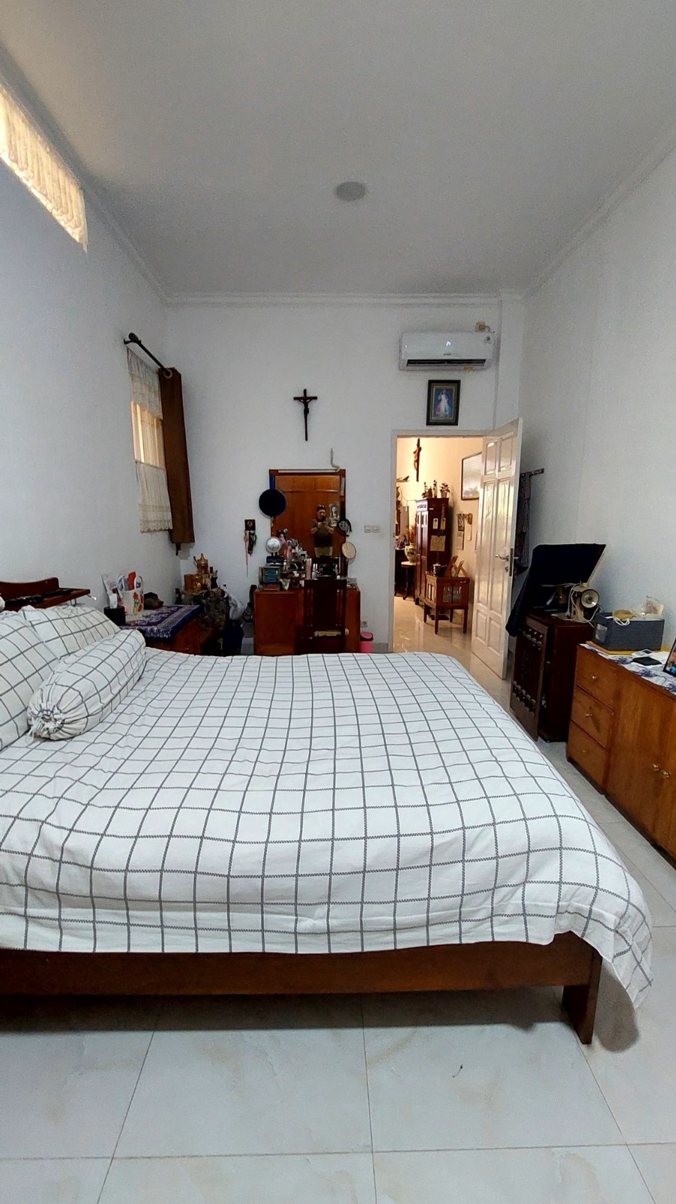 Dijual Rumah Bagus Terawat Lokasi Di Jl. Pulomas Barat, Pulo Gadung, Jakarta Tmur