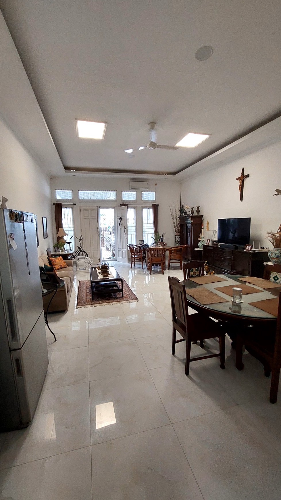 Dijual Rumah Bagus Terawat Lokasi Di Jl. Pulomas Barat, Pulo Gadung, Jakarta Tmur