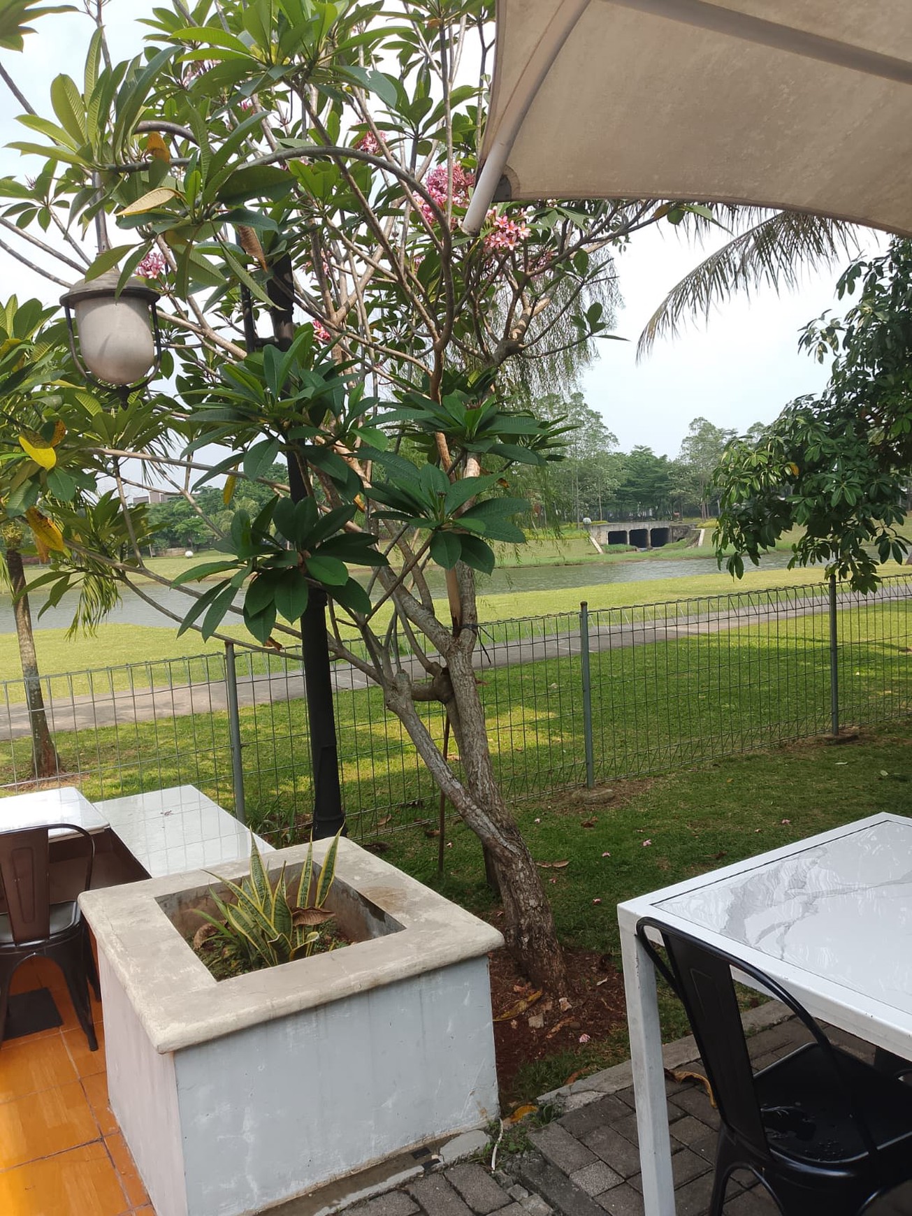 Ruko Hook di Vanya Park Lakeside BSD City