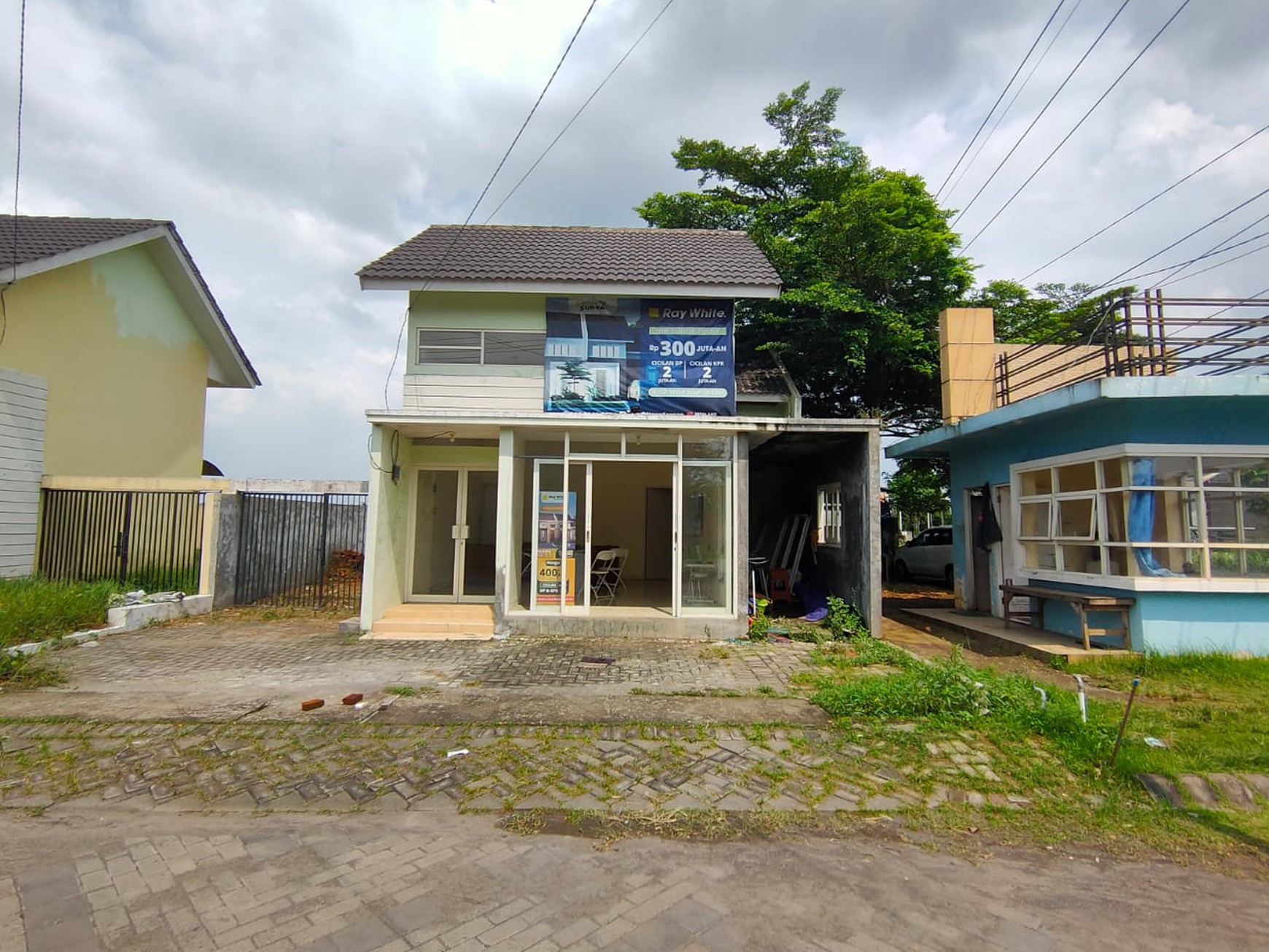 Jual Murah Rumah Usaha Nol Jalan Utama Perumahan Grand Surya Buduran